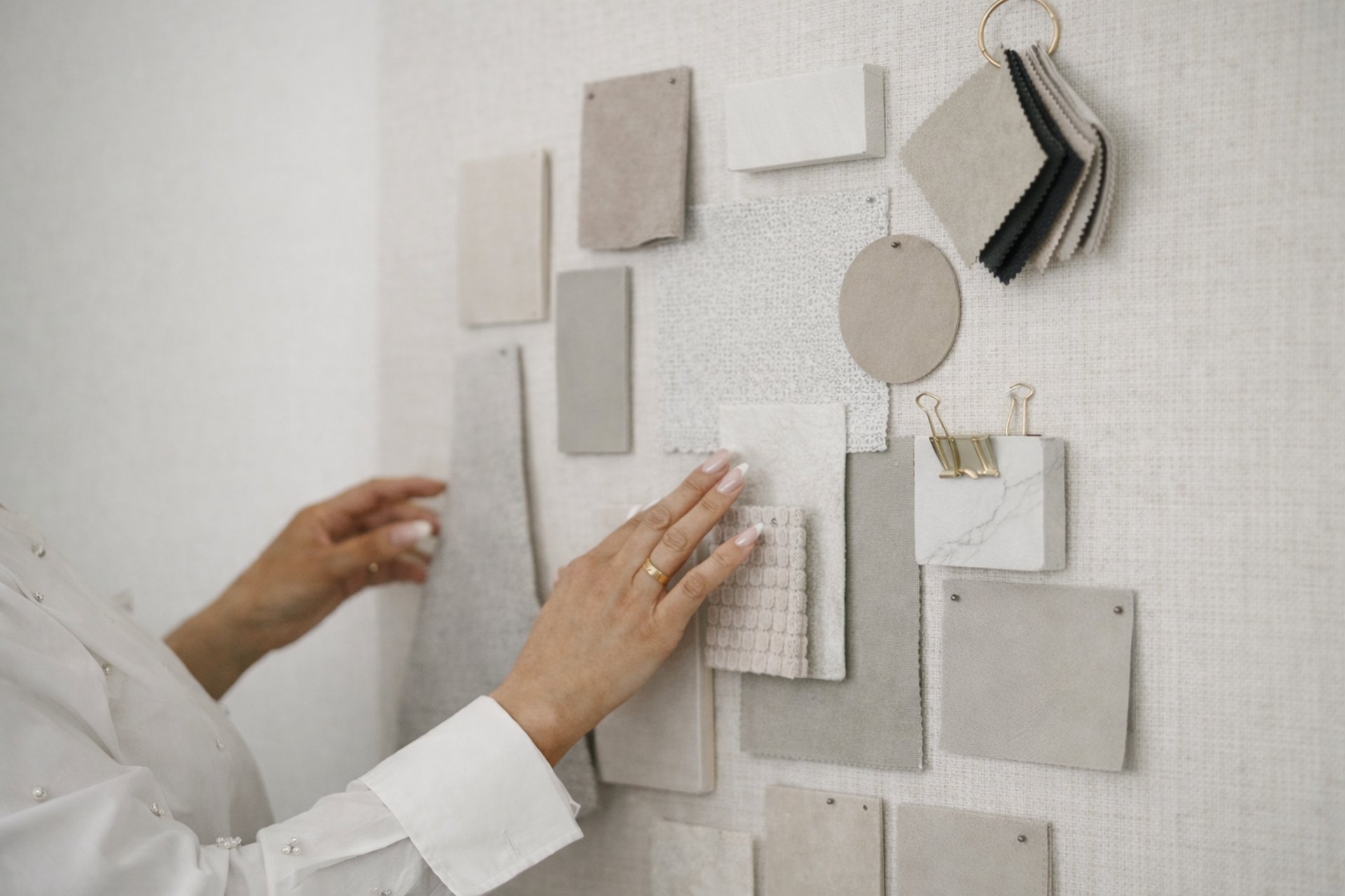 an abstract photo of a curved building with a blue sky in the background
