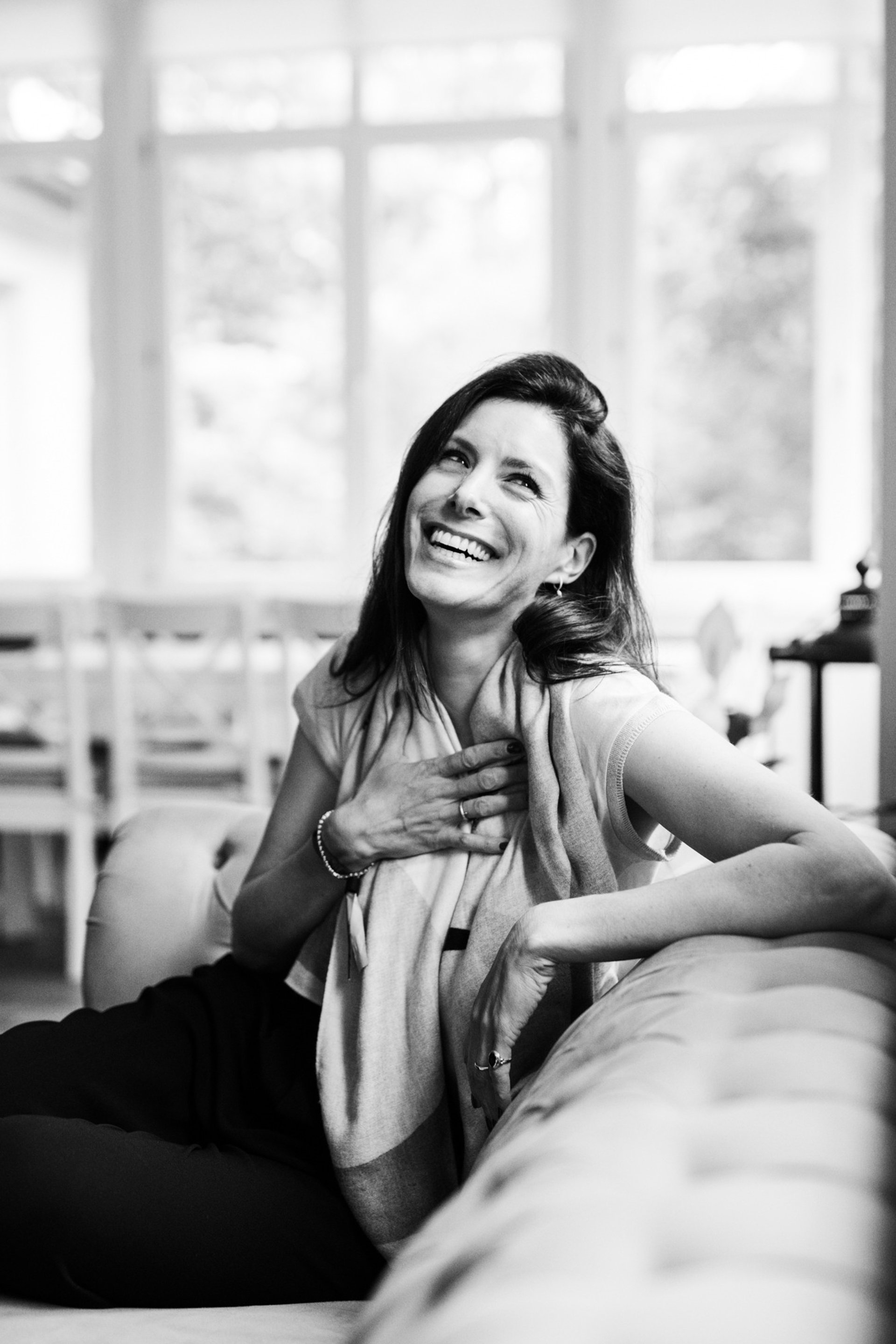 black and white bed linen