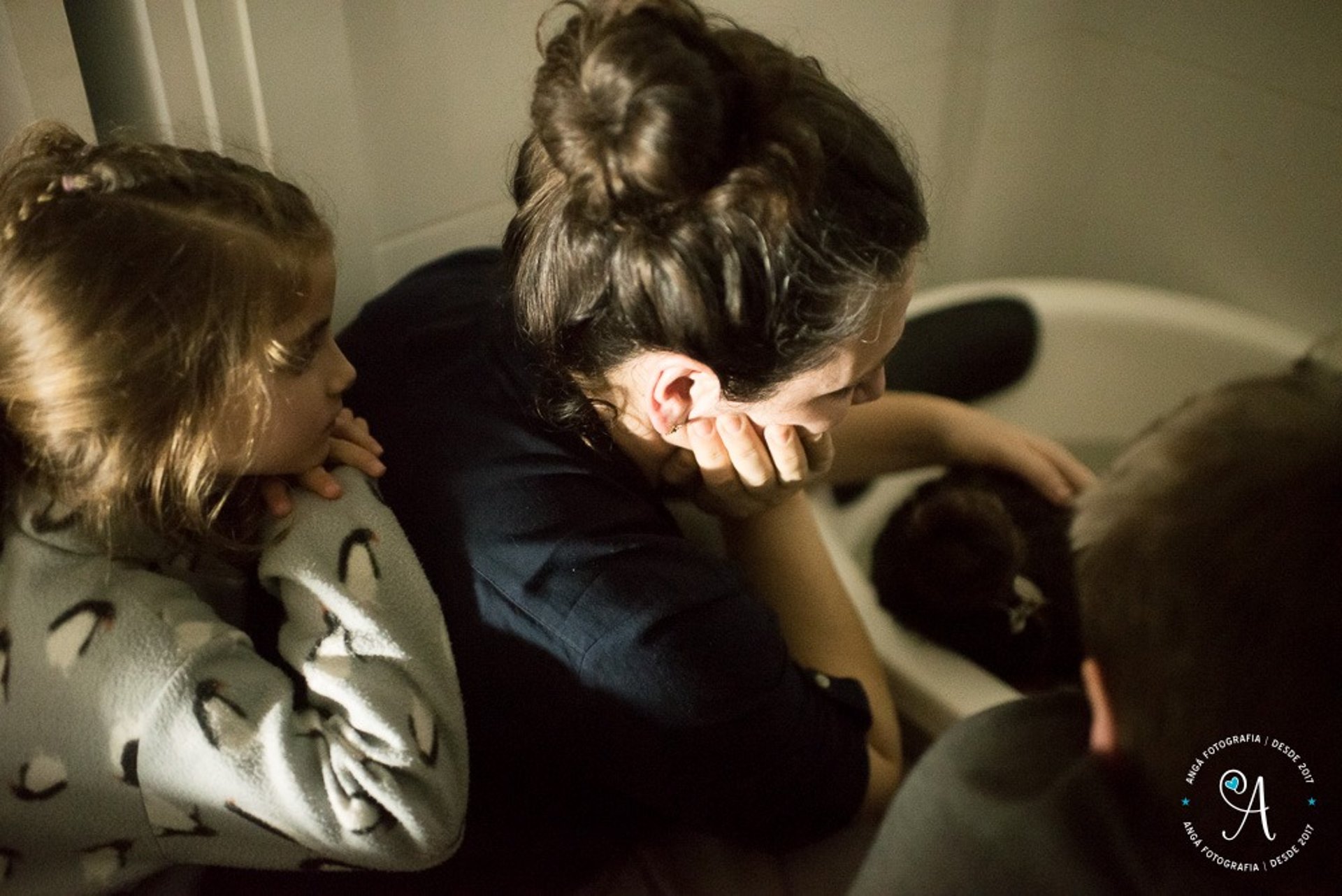 black and white bed linen