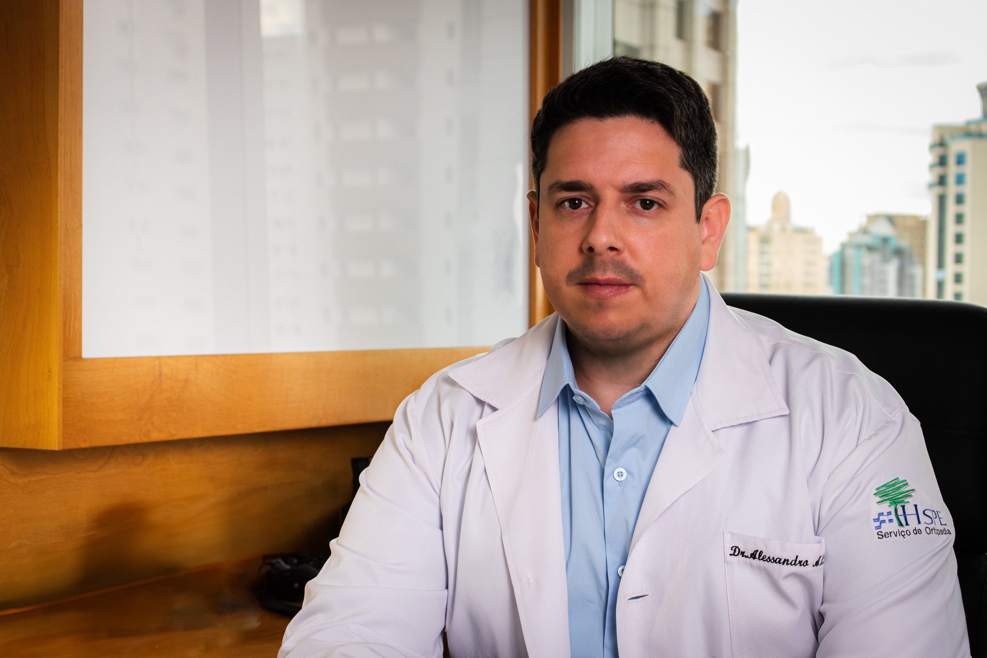 brown wooden house on lake