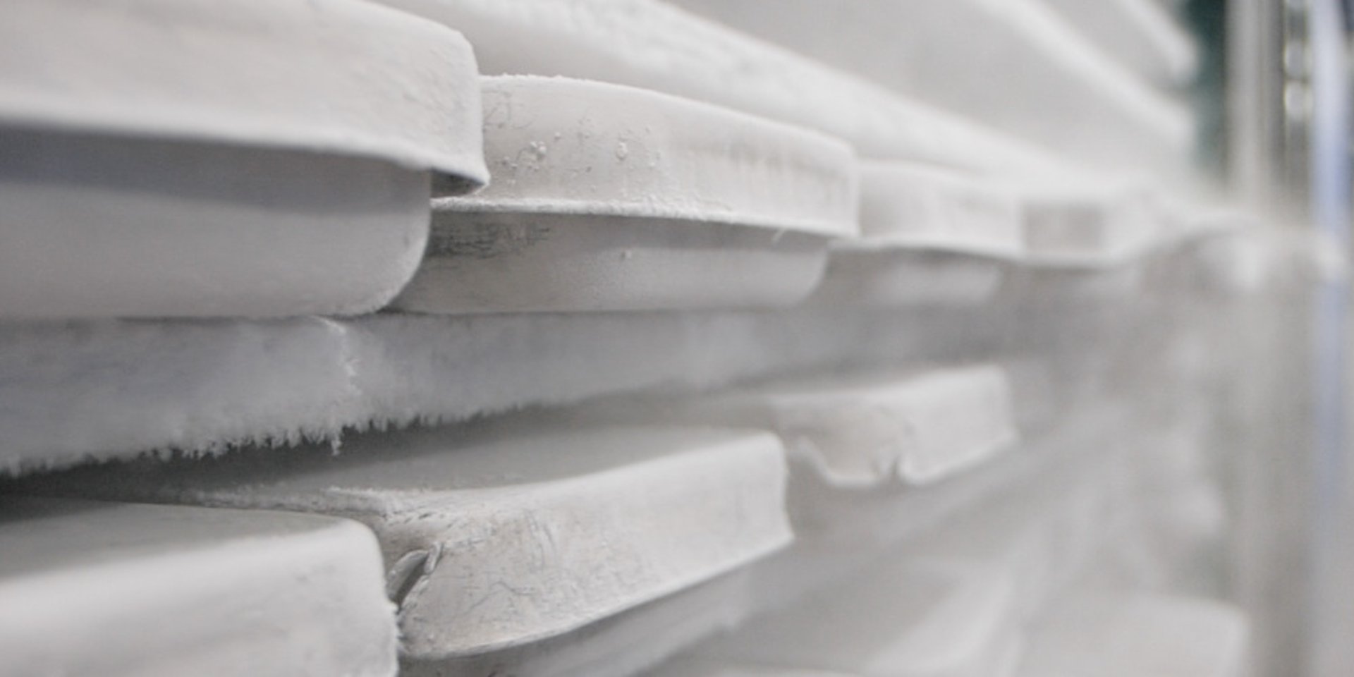 black and white bed linen