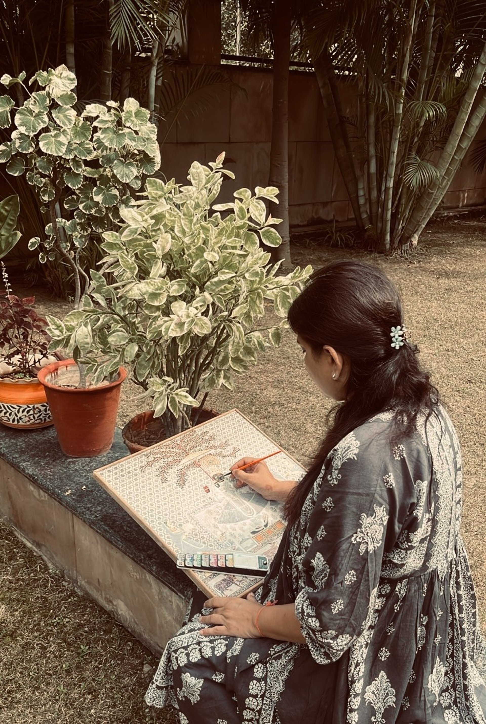 black and white bed linen