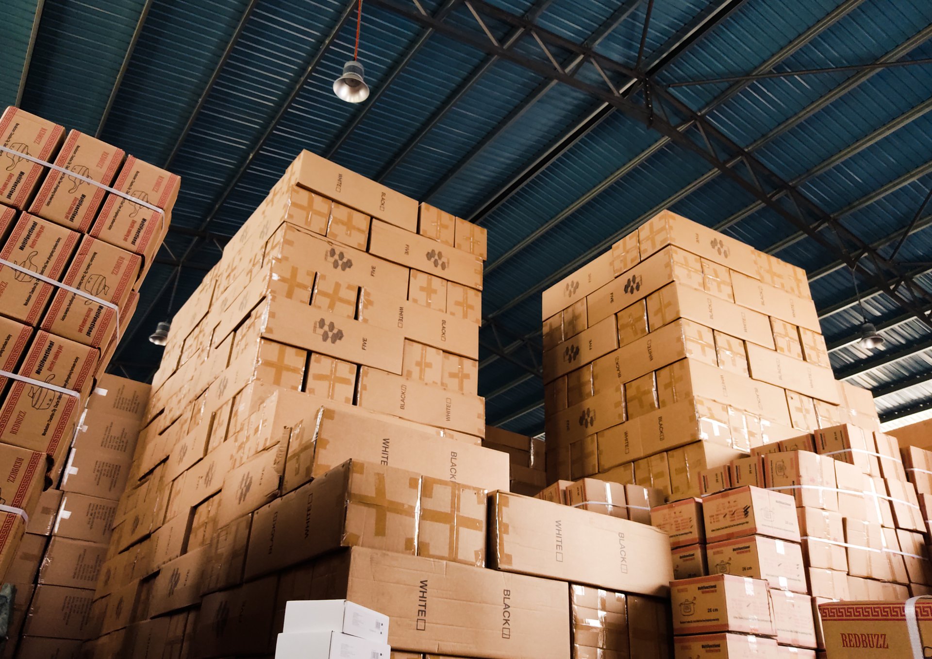 a large warehouse filled with lots of boxes