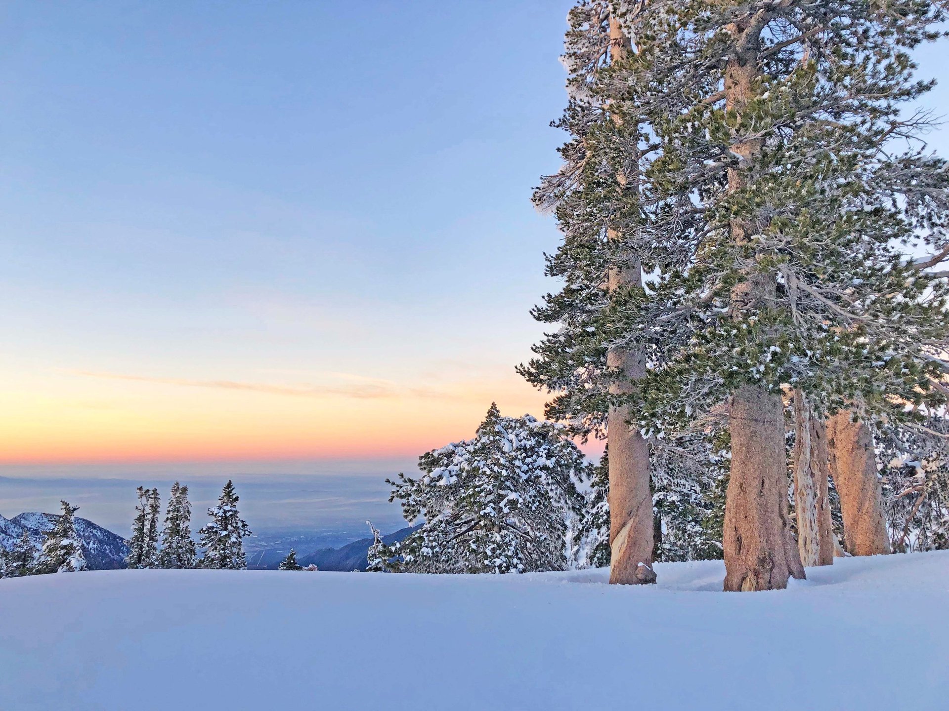 Sunrise at the Summit of Mount San Antonio (Mount Baldy) | San Gabriel Mountains