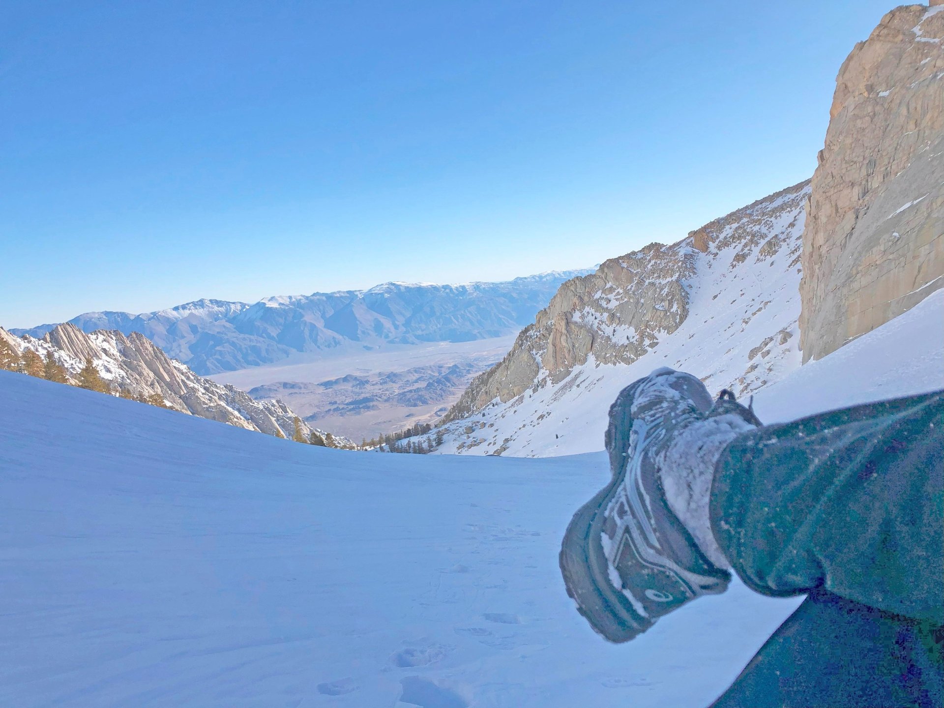 Passing Through the Ebersbacher Ledges | Mount Whitney Mountaineer’s Route, California