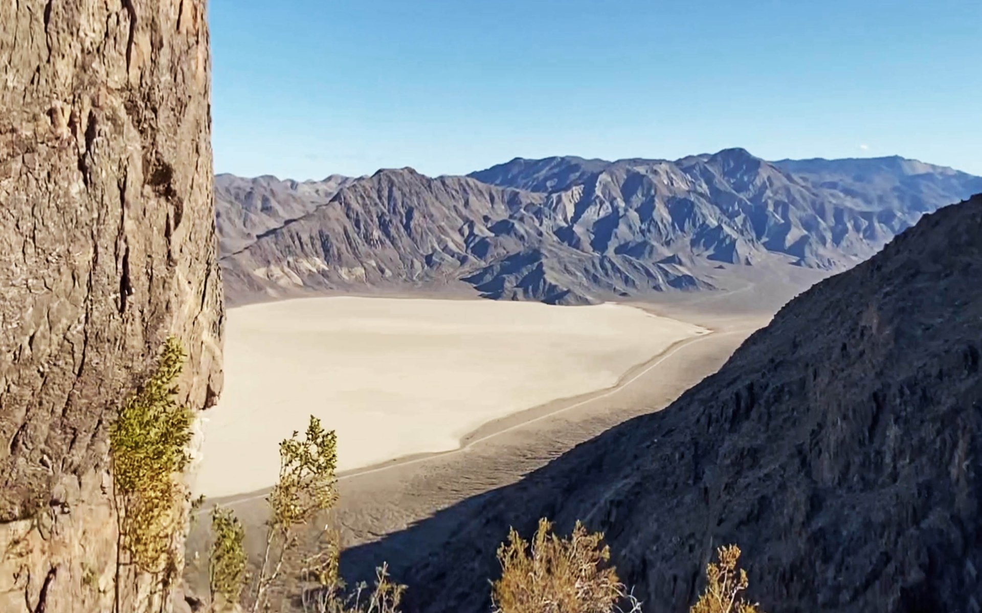 ubehebe-crater-to-racetrack-playa