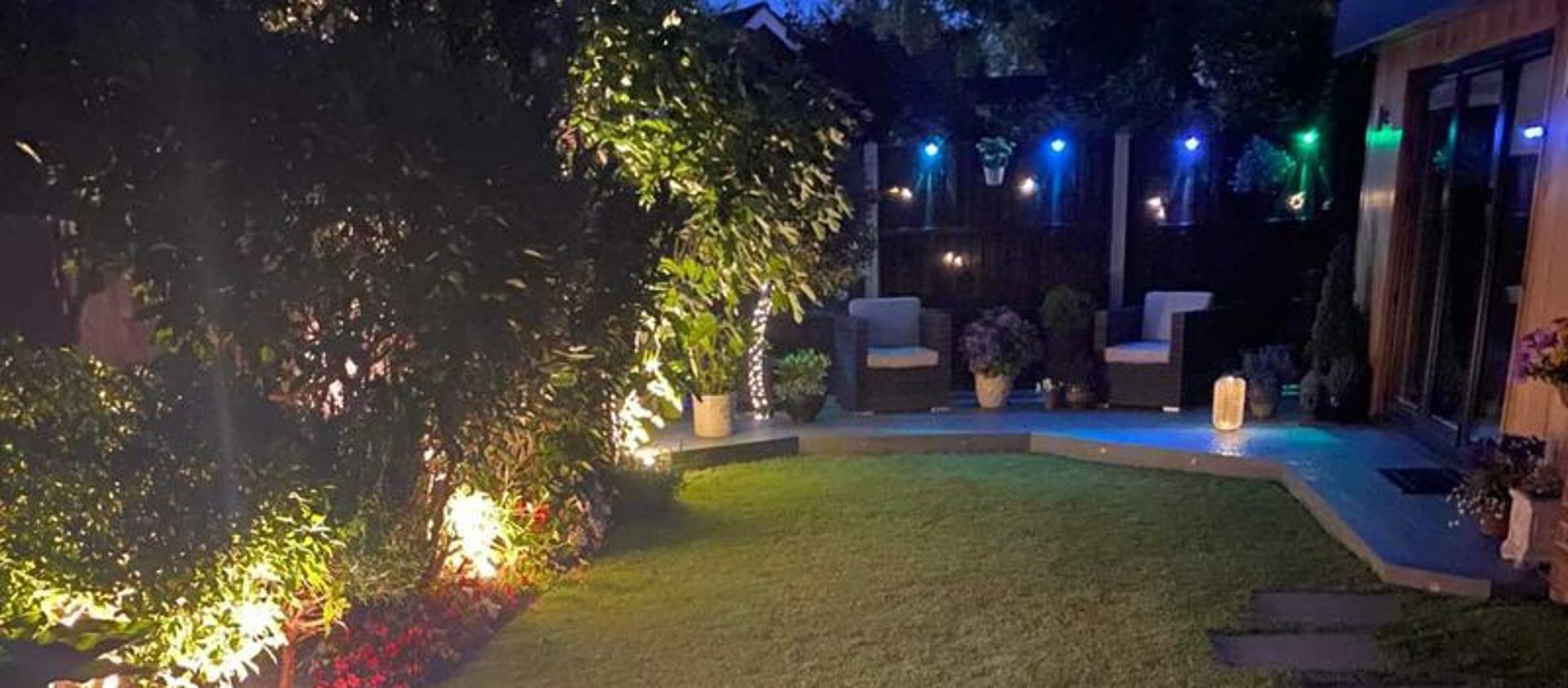black and brown leather padded tub sofa