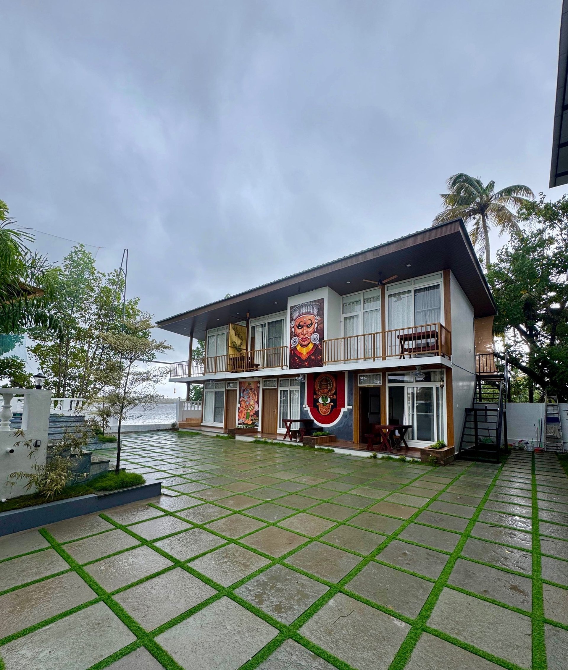 black and white bed linen