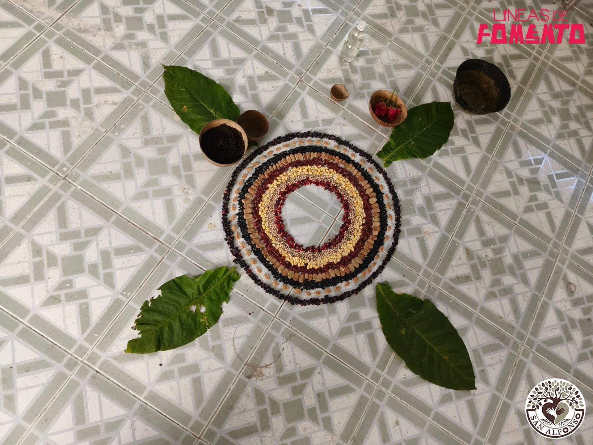 gray computer monitor