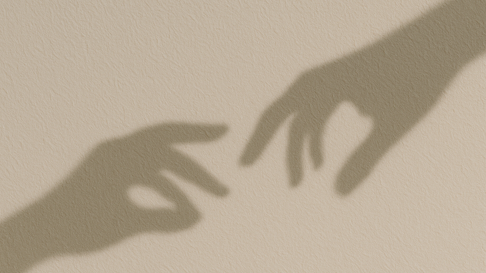 gray computer monitor