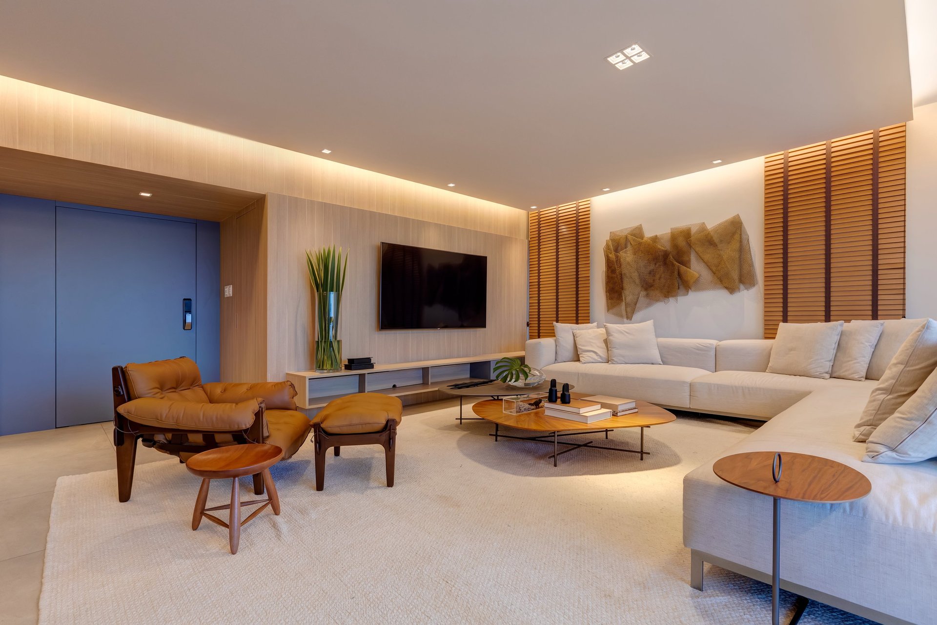 black and brown leather padded tub sofa