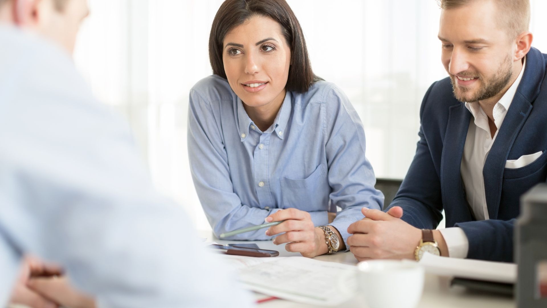 gray computer monitor