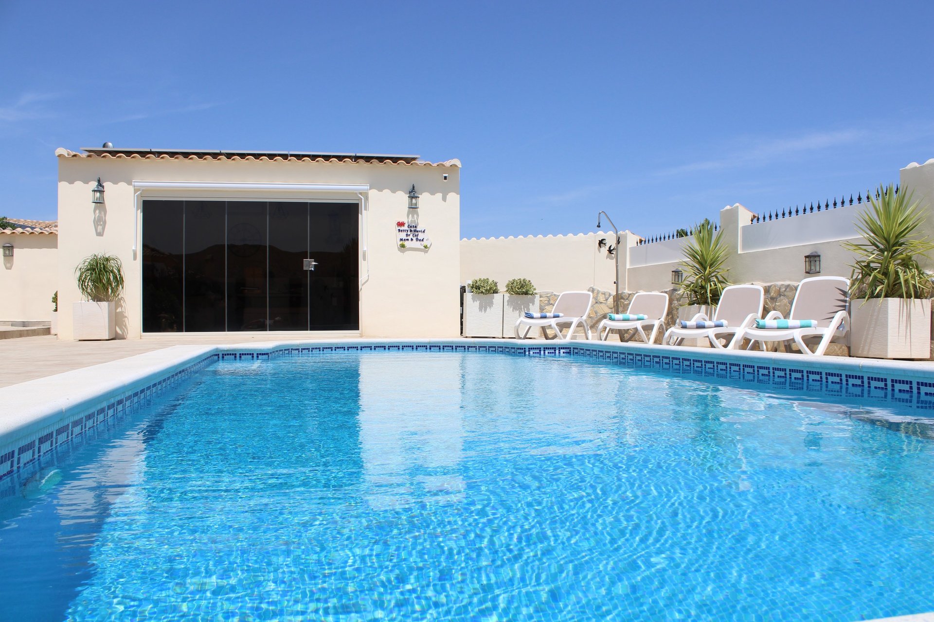 black and brown leather padded tub sofa