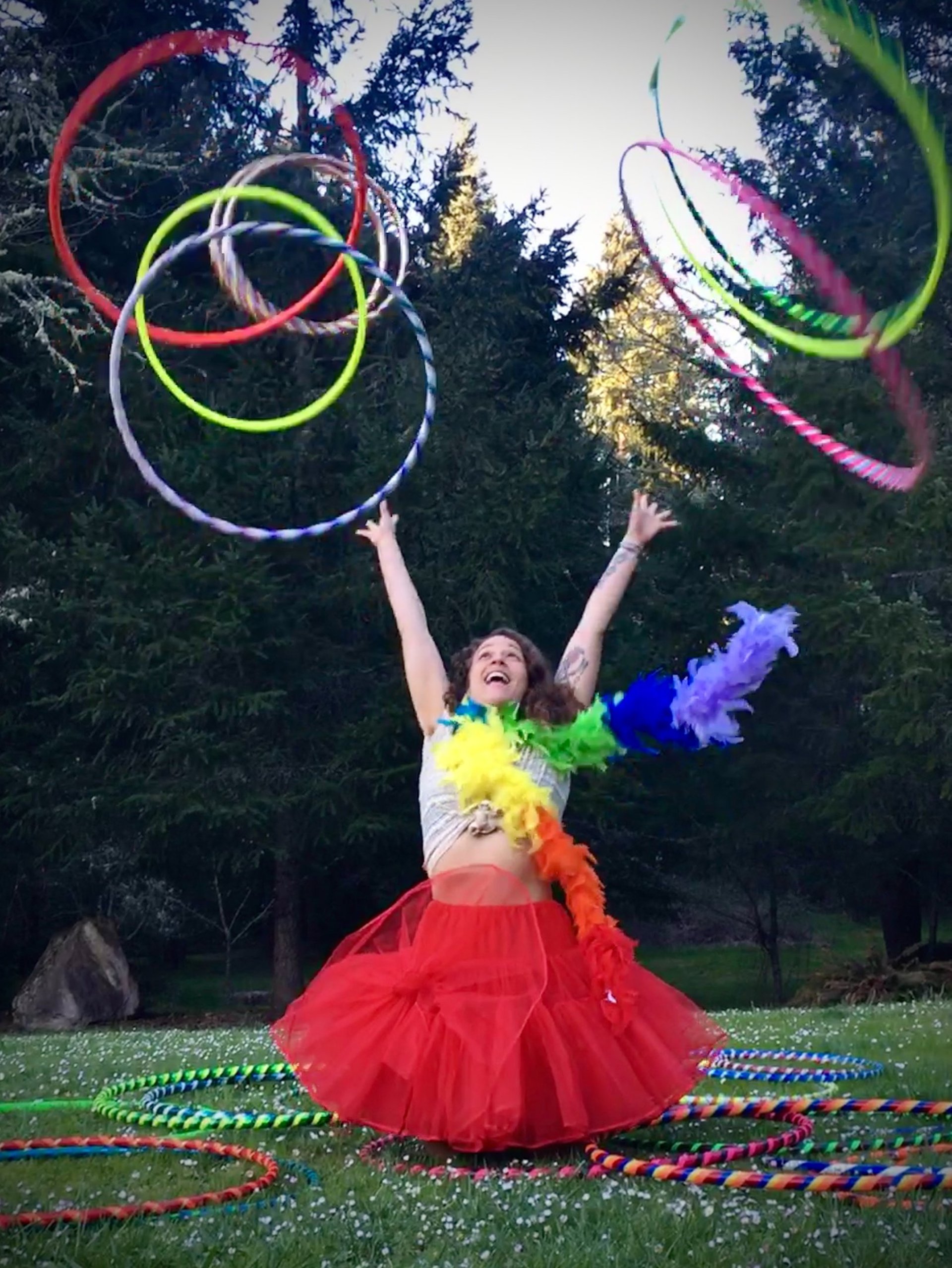 gray computer monitor