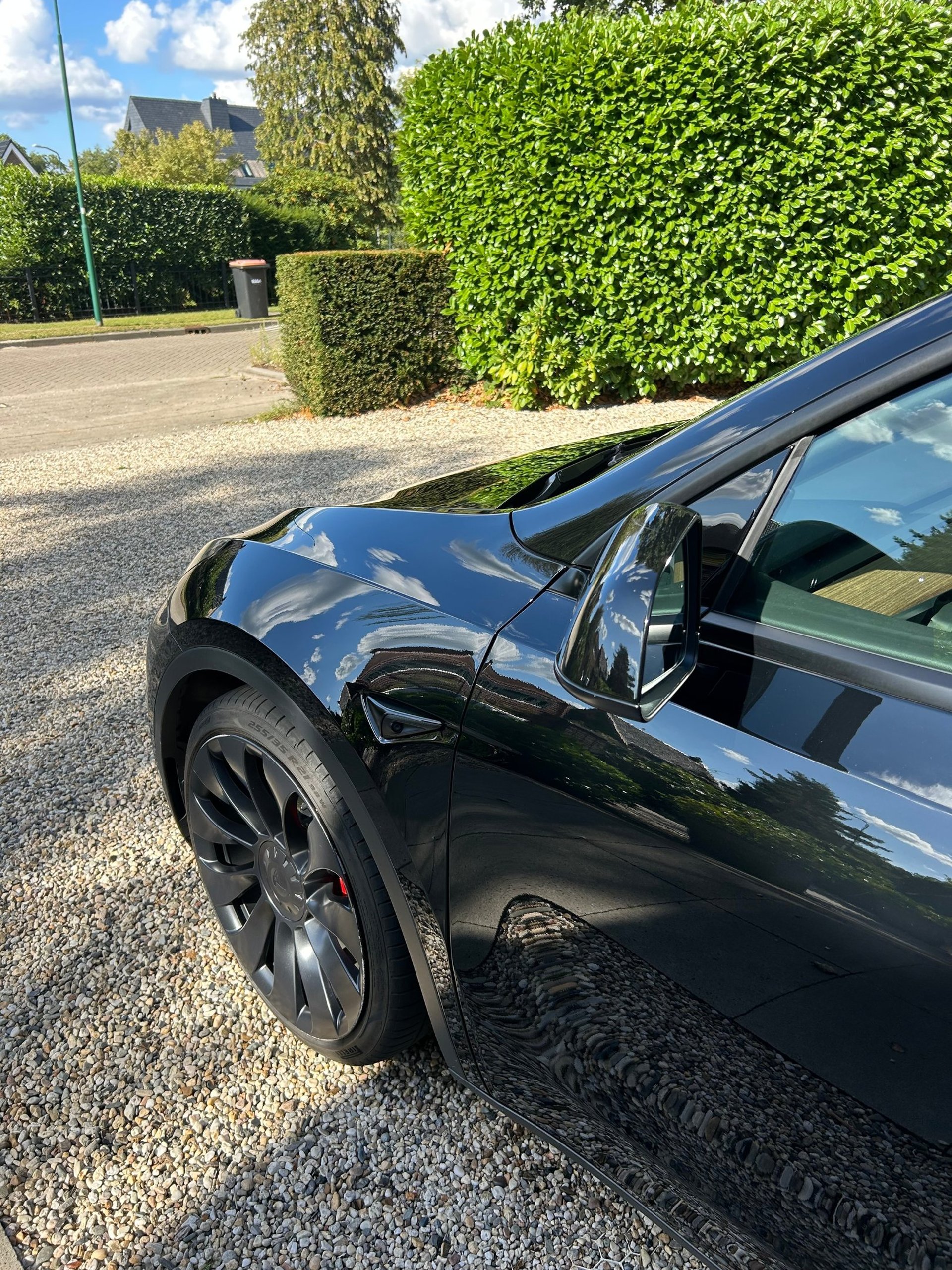 black and brown leather padded tub sofa