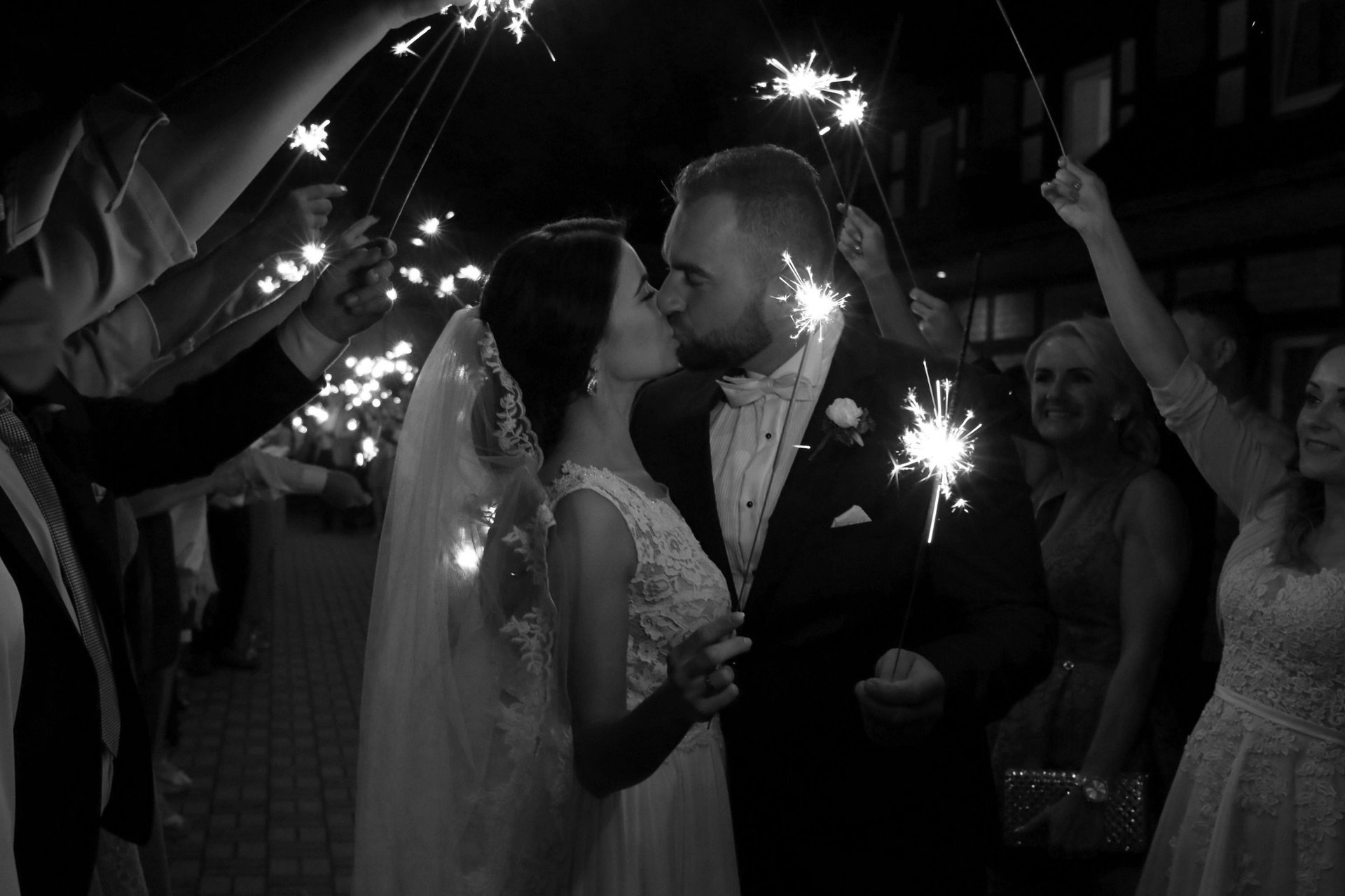 luxury web design for wedding professionals: weddign floral designers, wedding bands, wedding planners, caterers