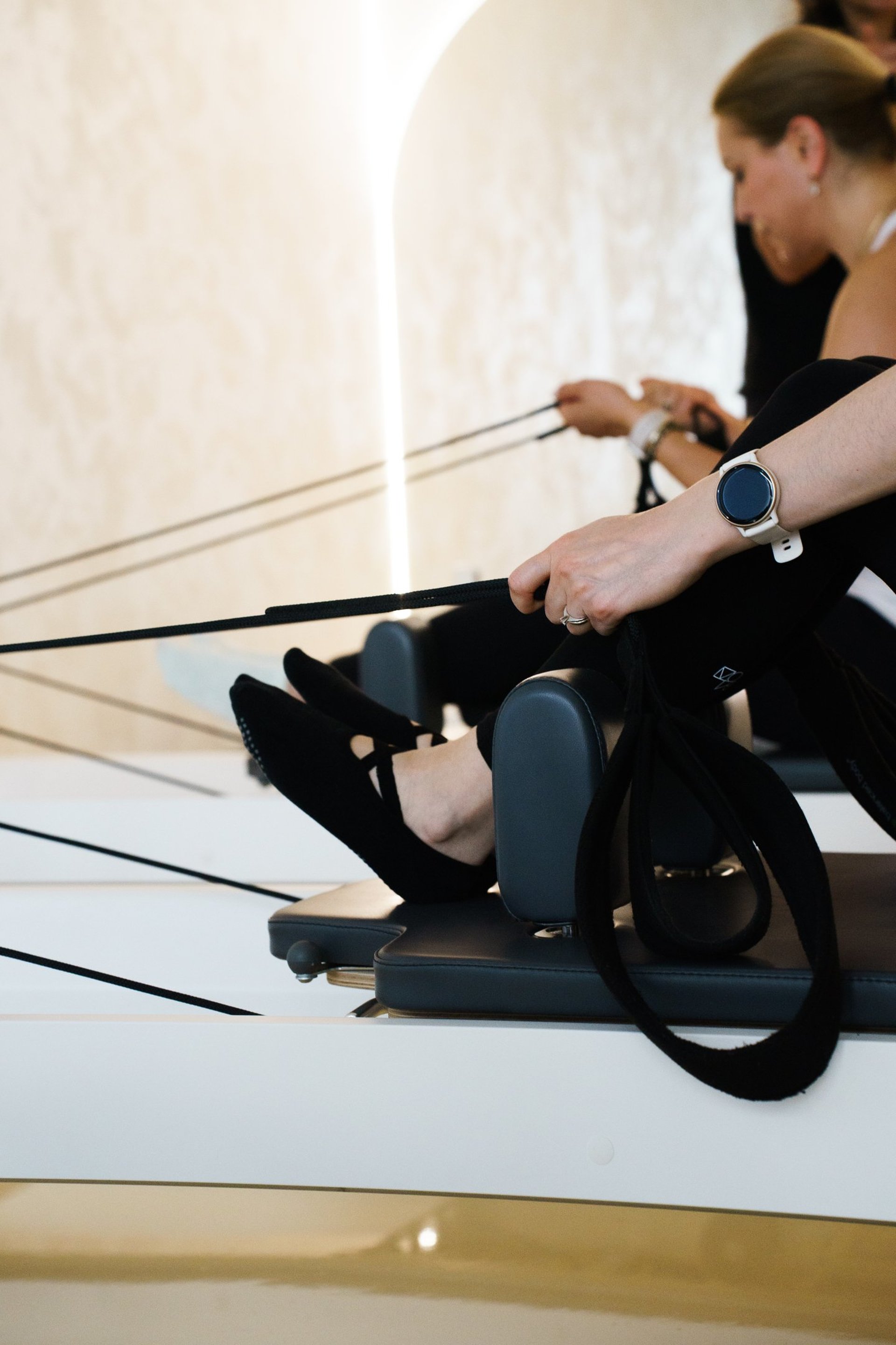 black and white bed linen