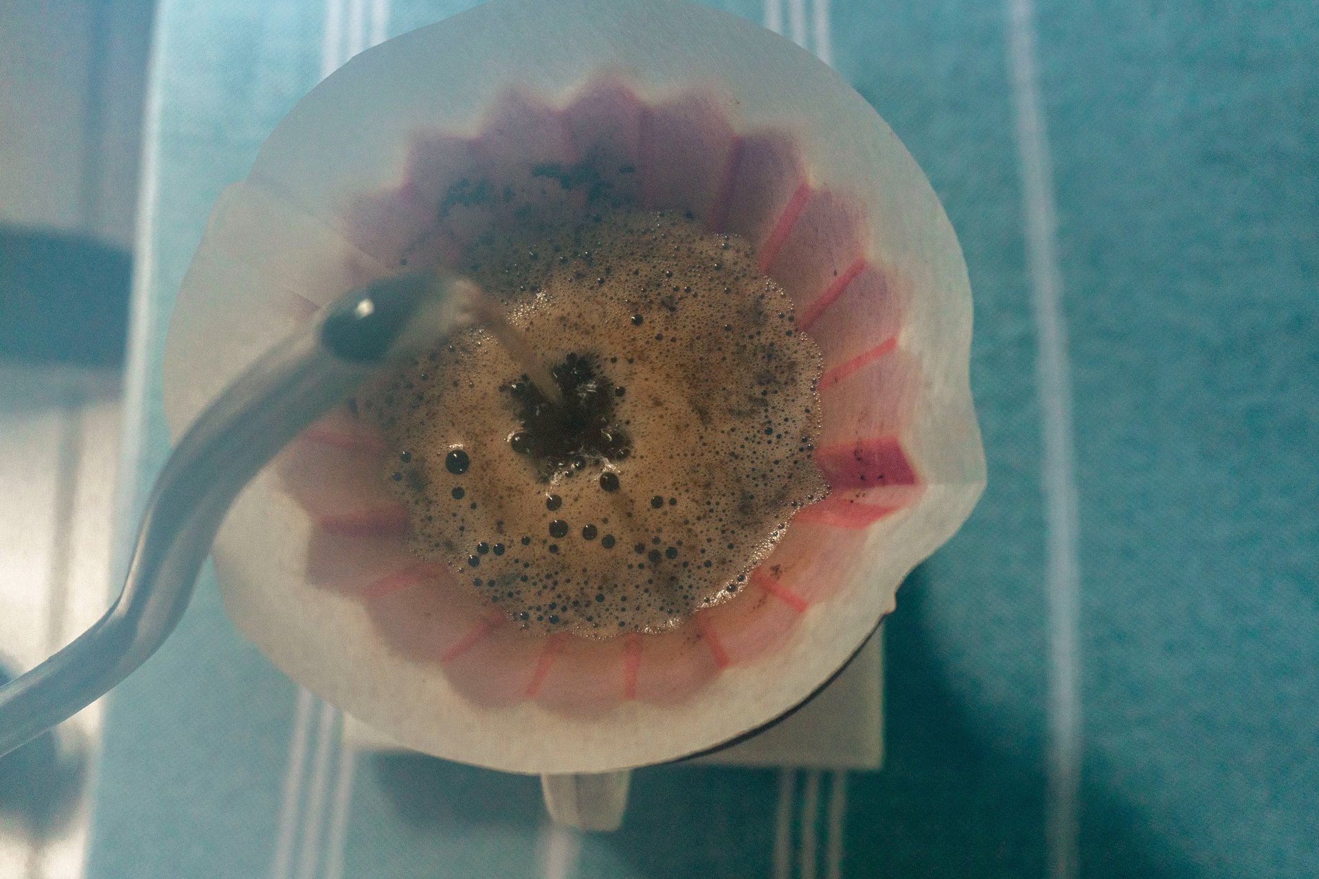 gray computer monitor