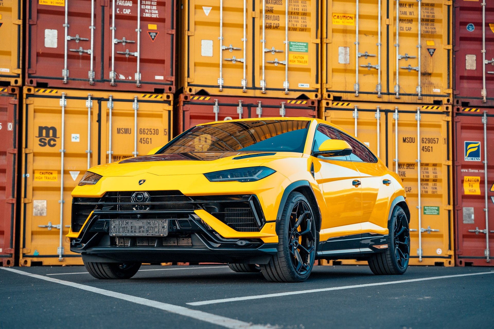 gray computer monitor