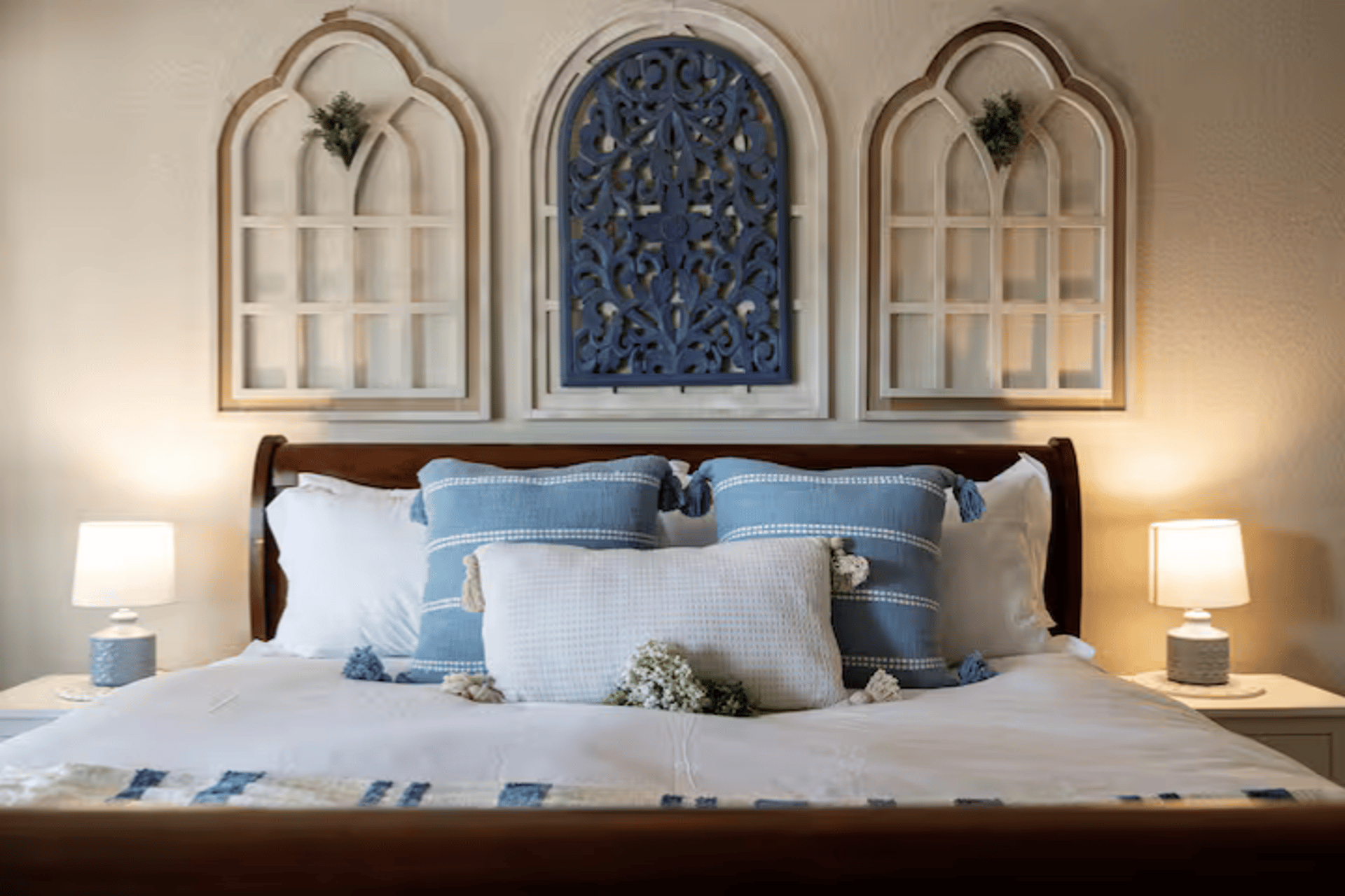 black and white bed linen