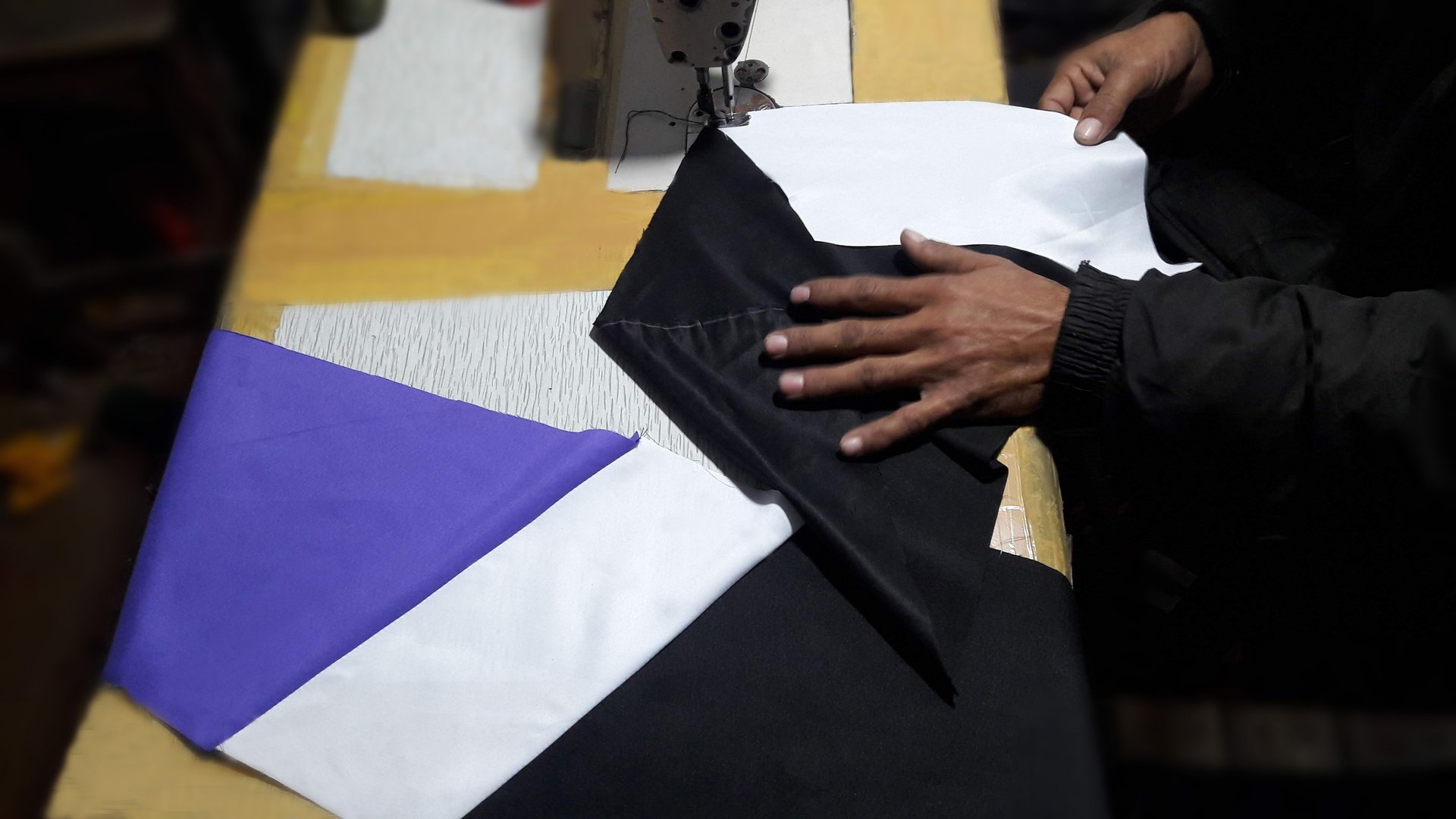 black and white bed linen