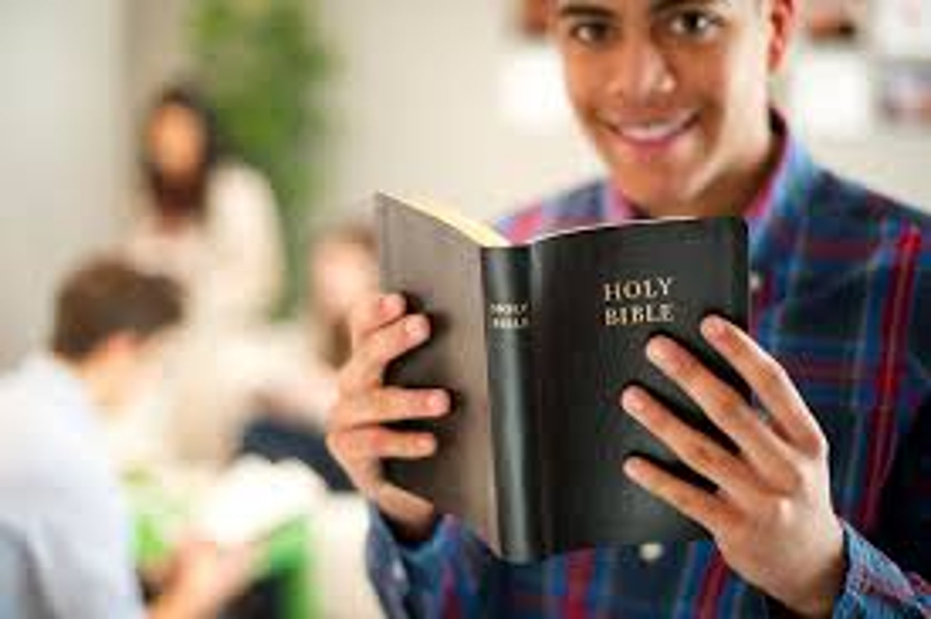 gray computer monitor