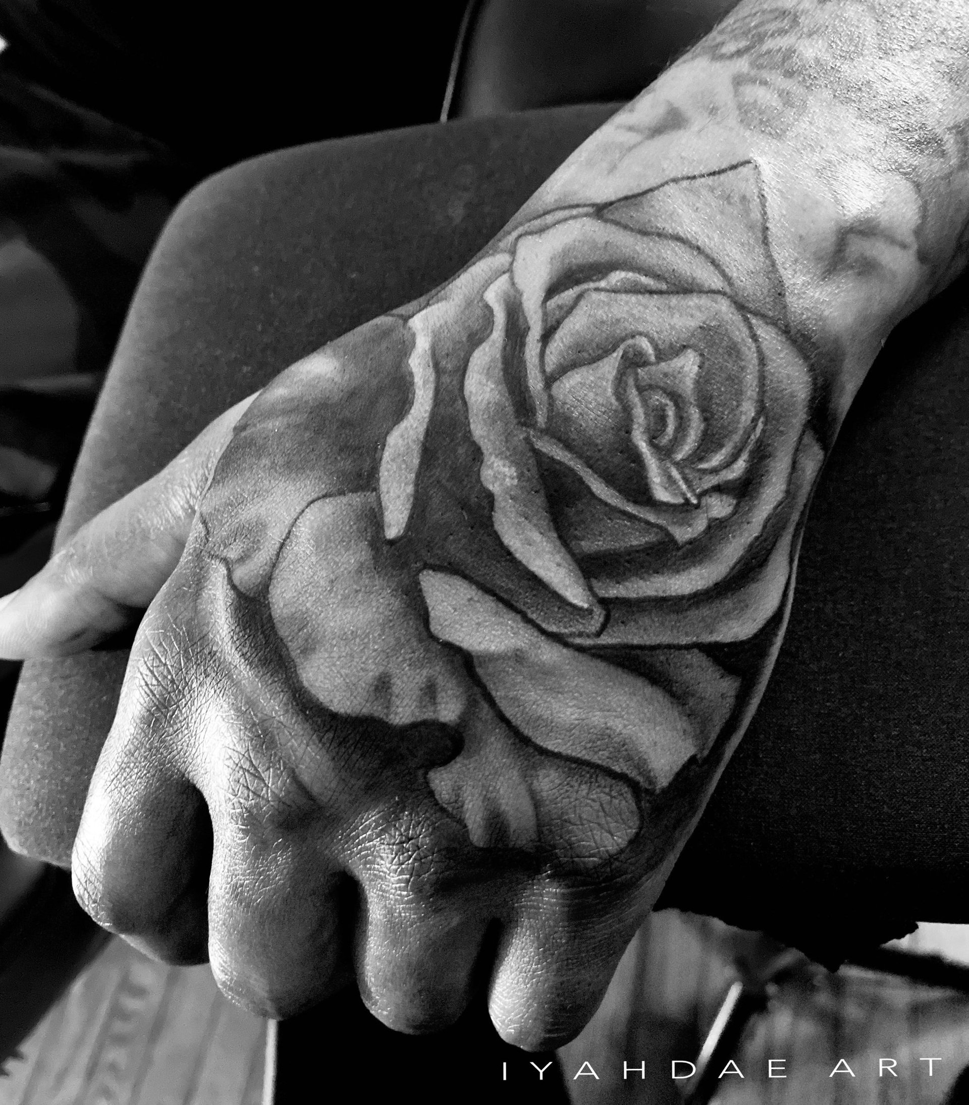 an abstract photo of a curved building with a blue sky in the background