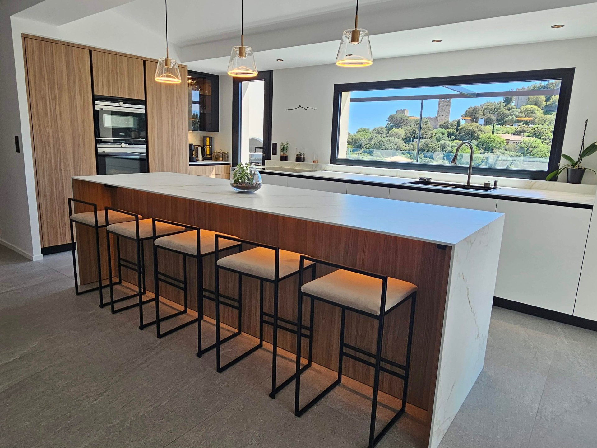 black and brown leather padded tub sofa