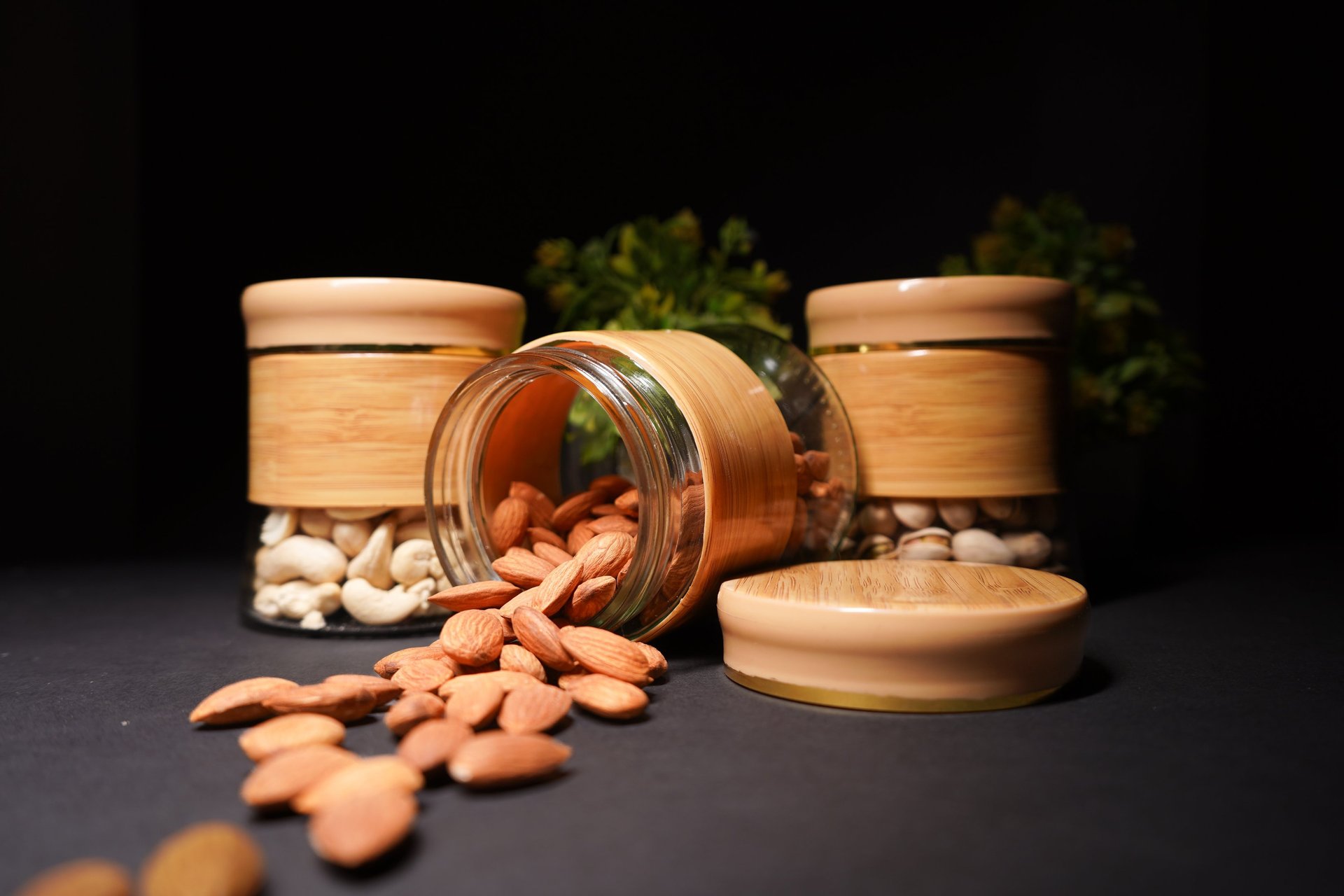 black and white bed linen