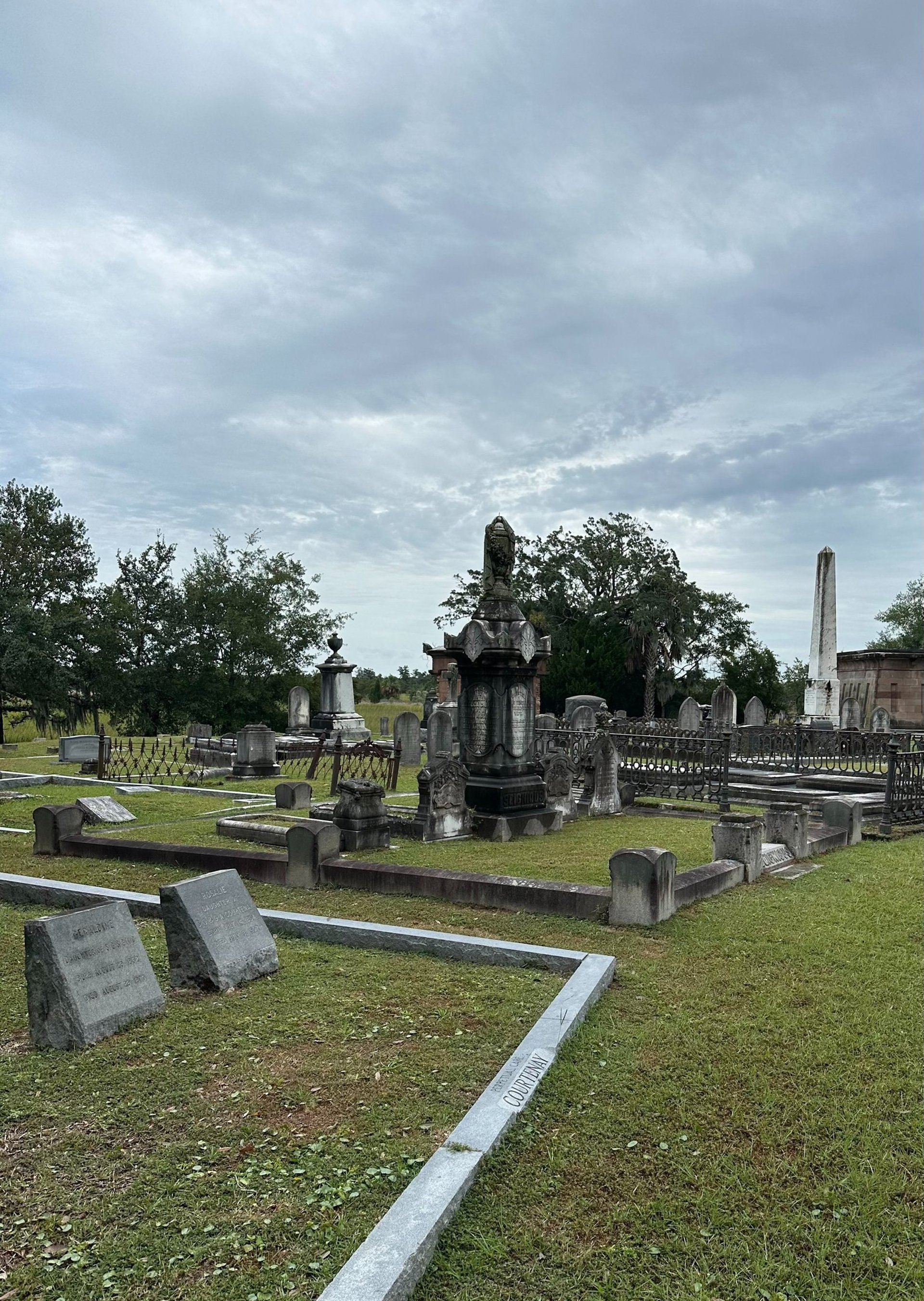Charleston Cemetery Downtown
