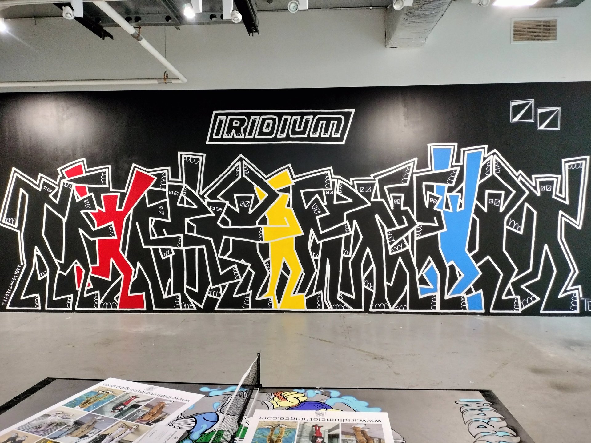 black and white bed linen