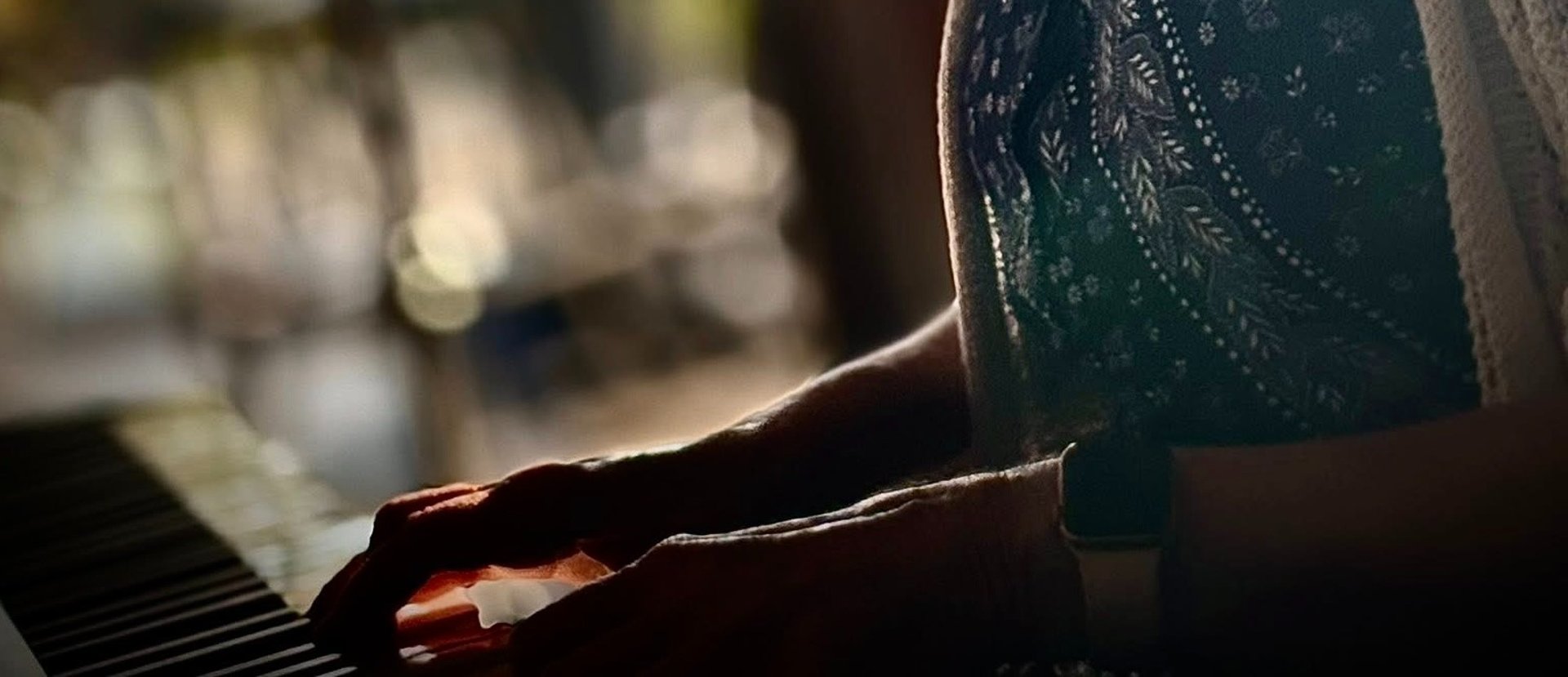 black and white bed linen