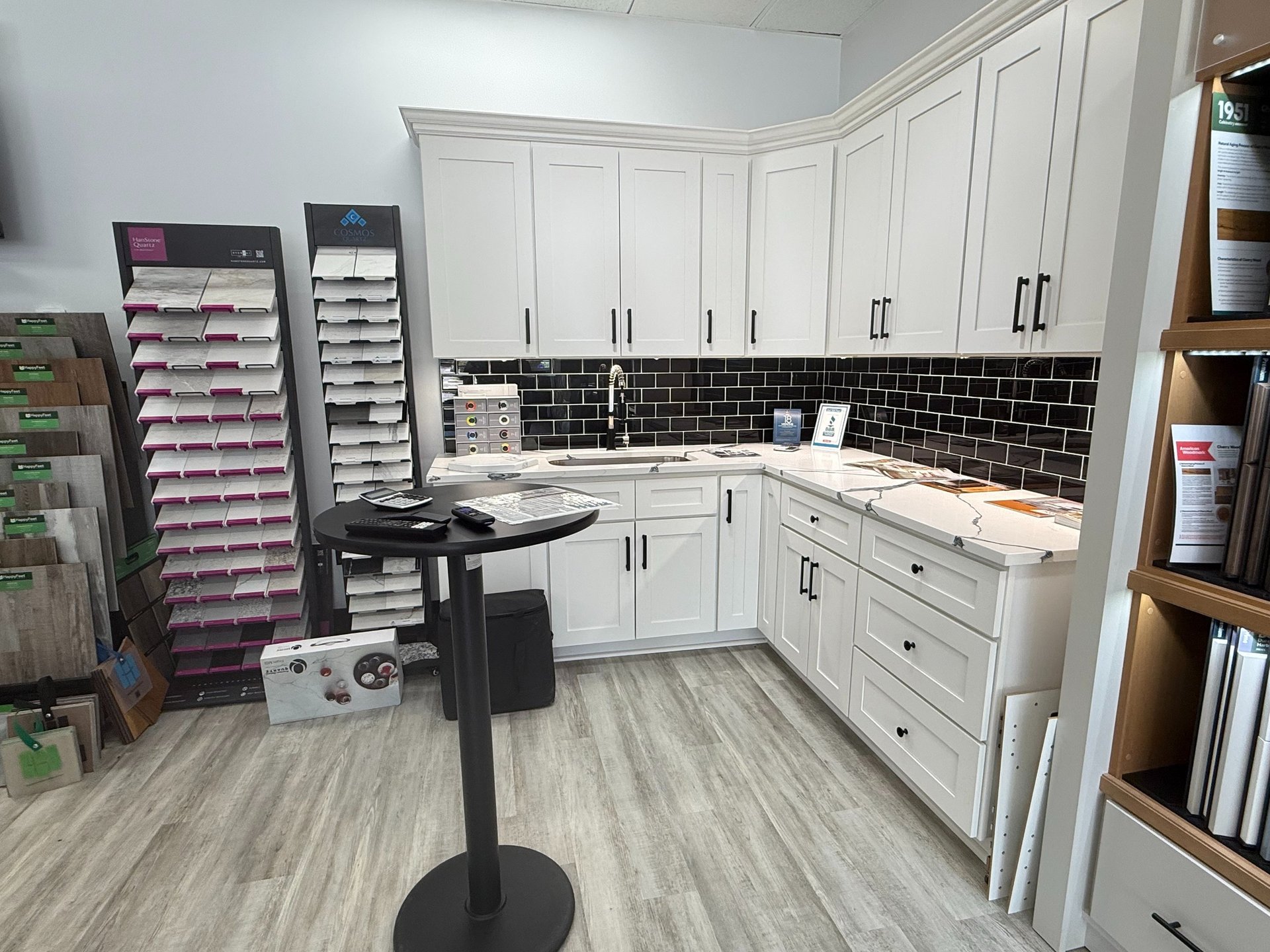 black and white bed linen