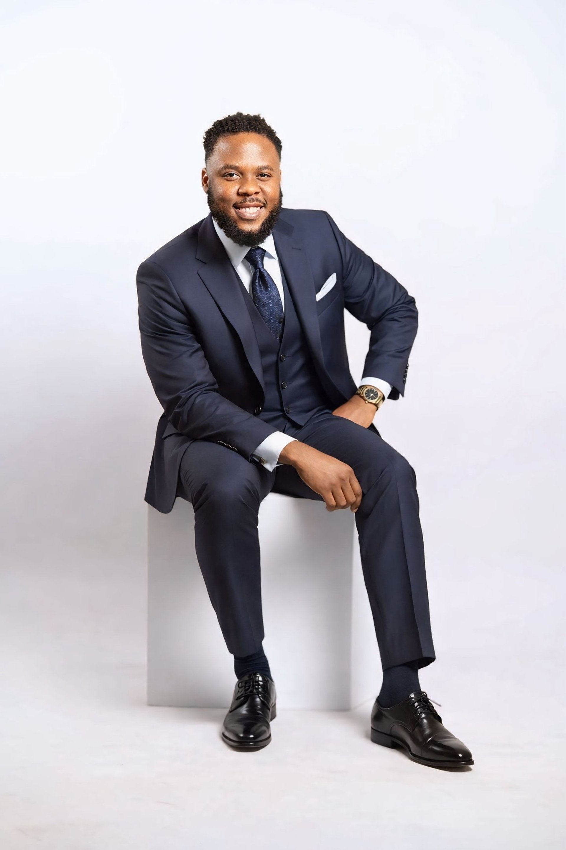 black and white bed linen