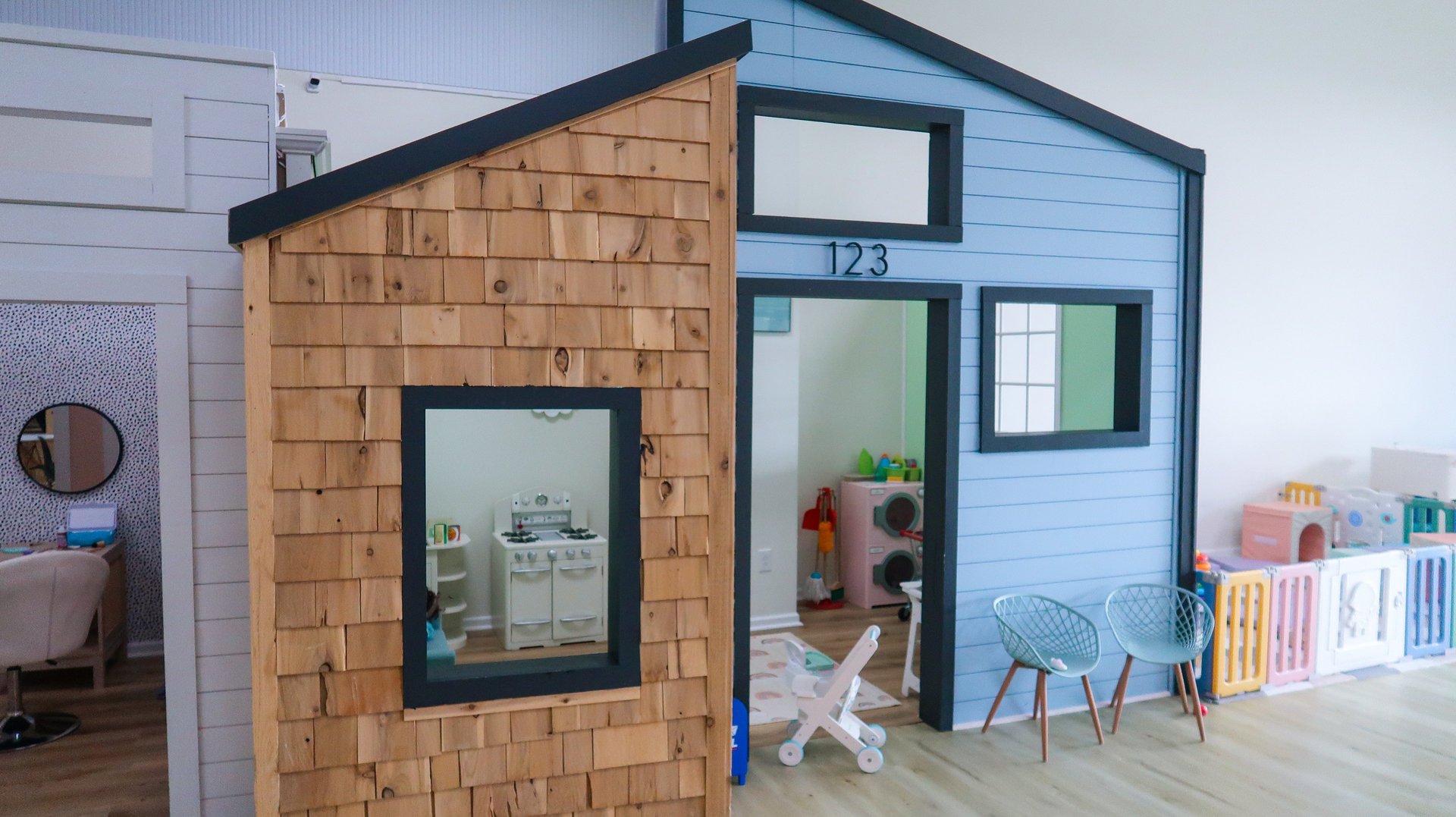 black and white bed linen