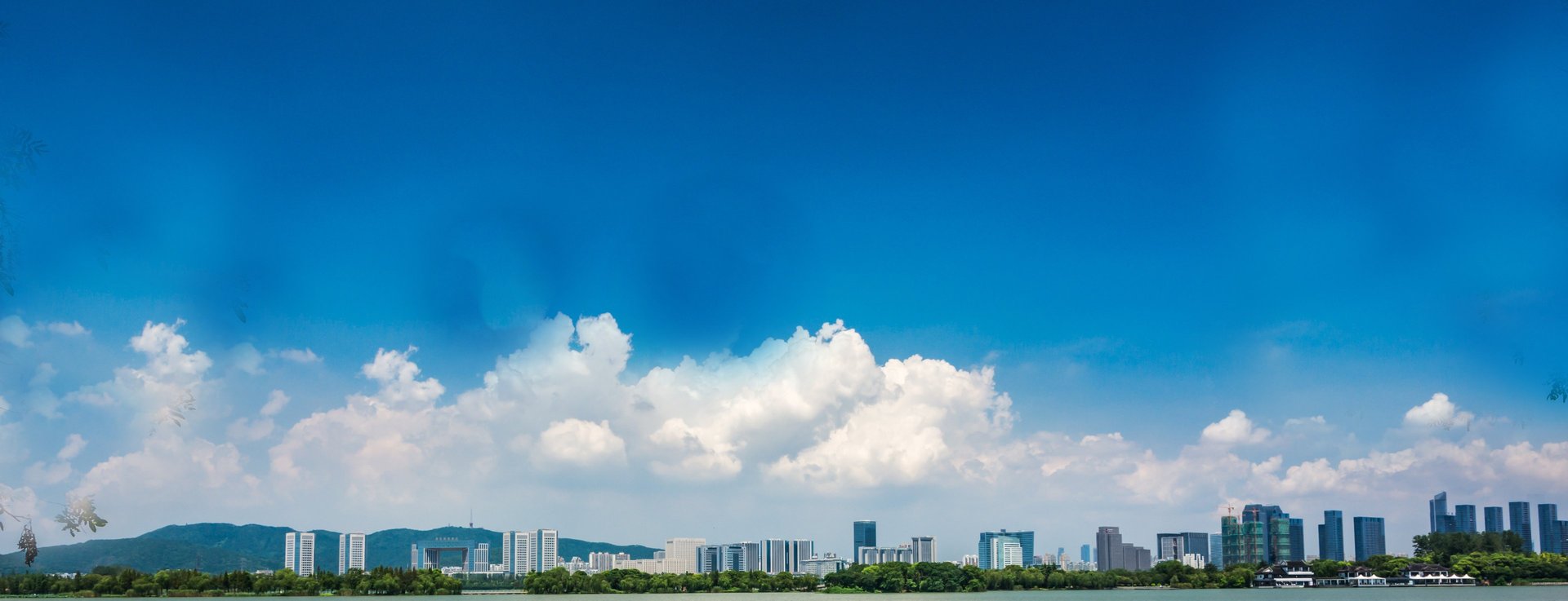 panoramic photography of the city during night