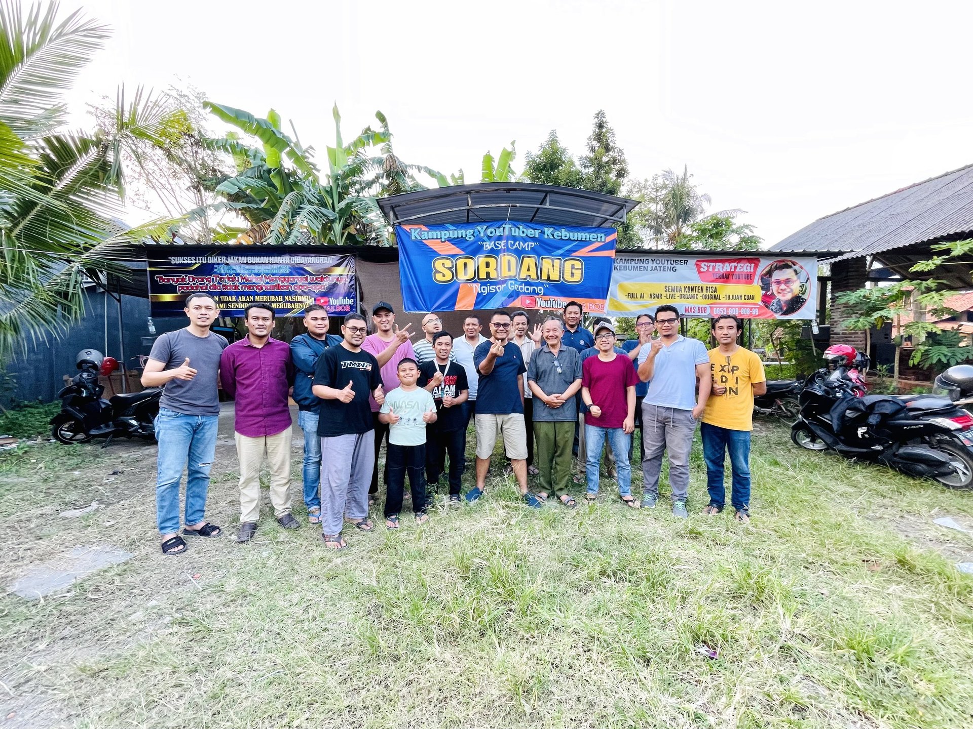 black and brown leather padded tub sofa