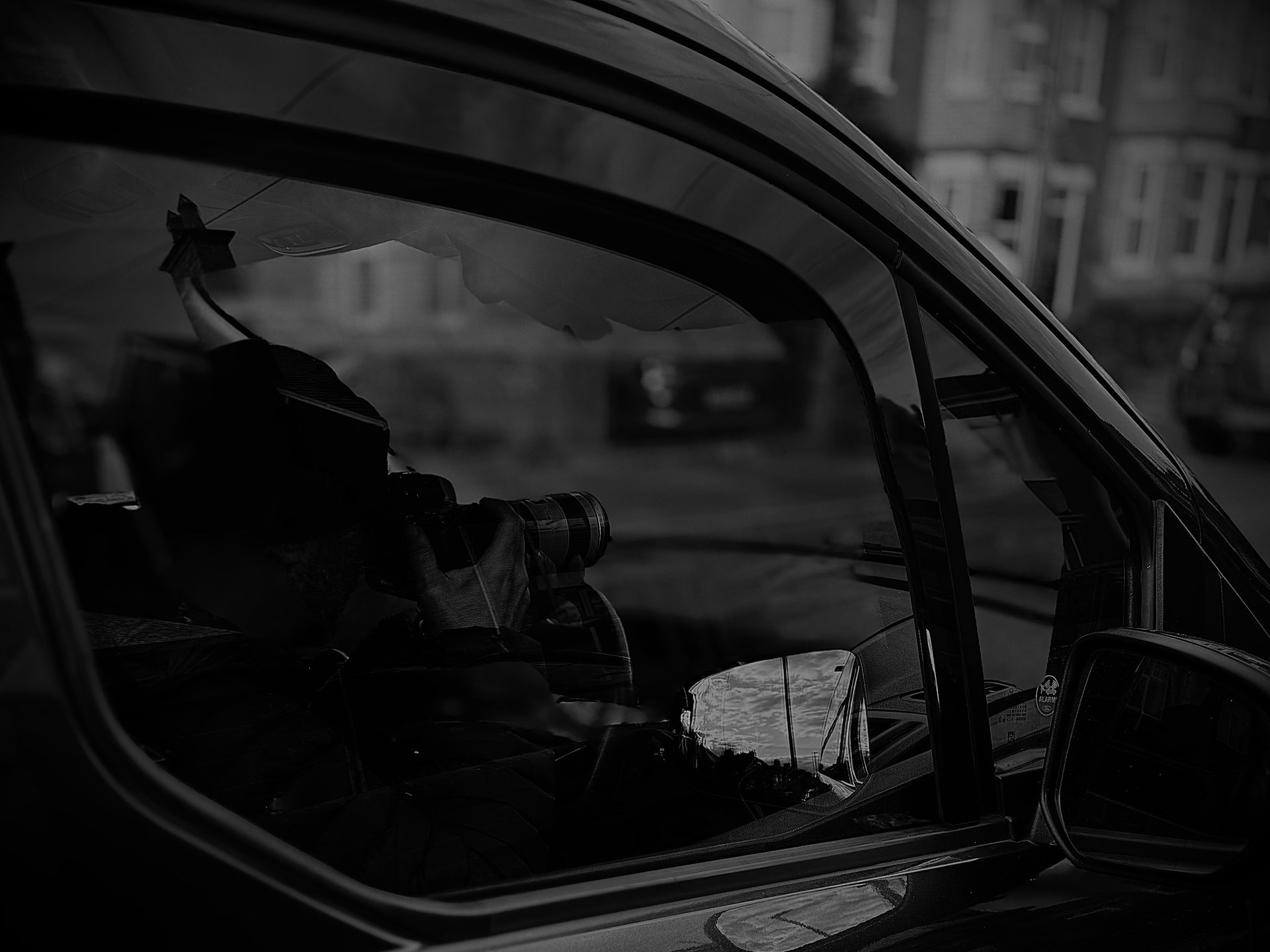 black and white bed linen