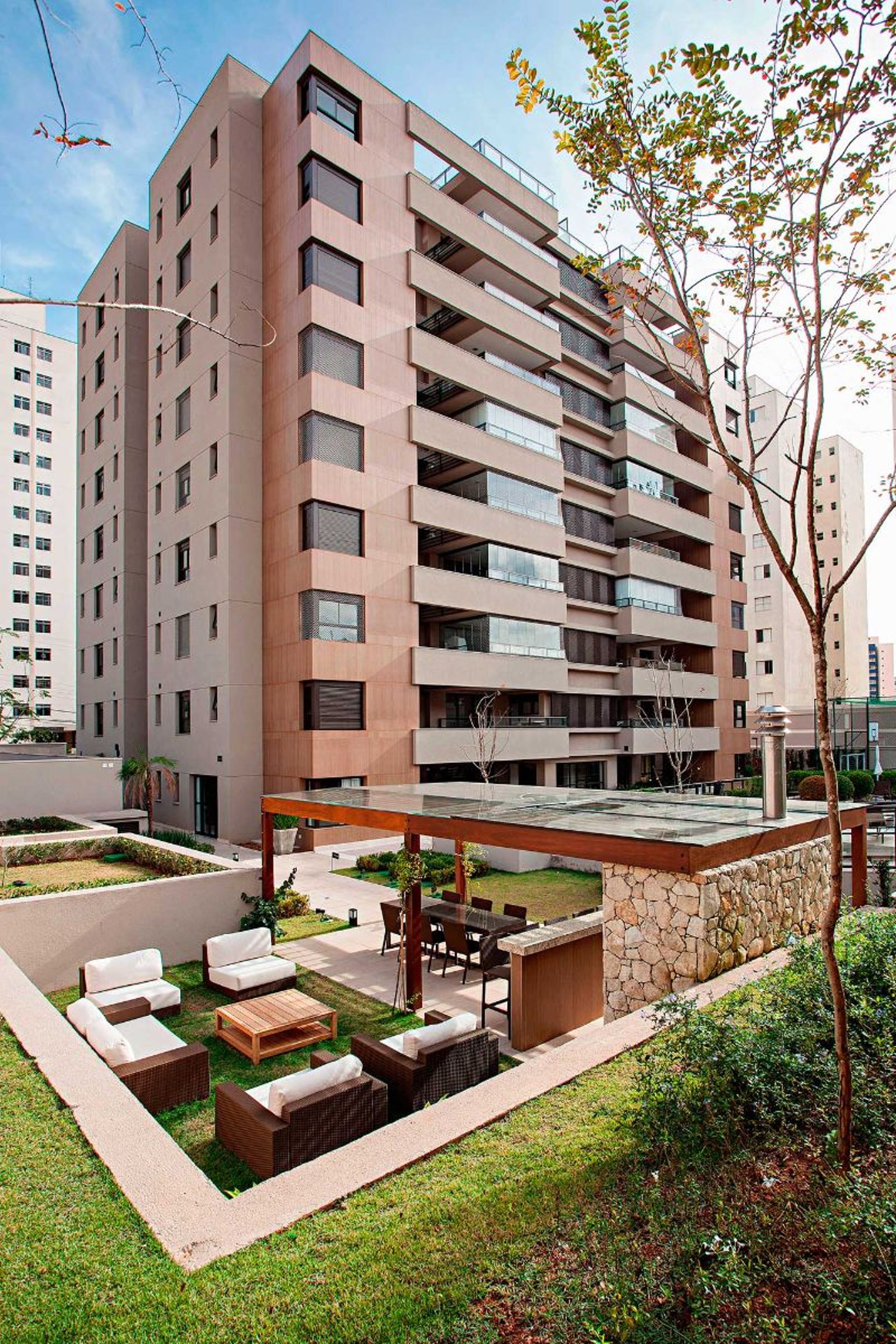 black and brown leather padded tub sofa