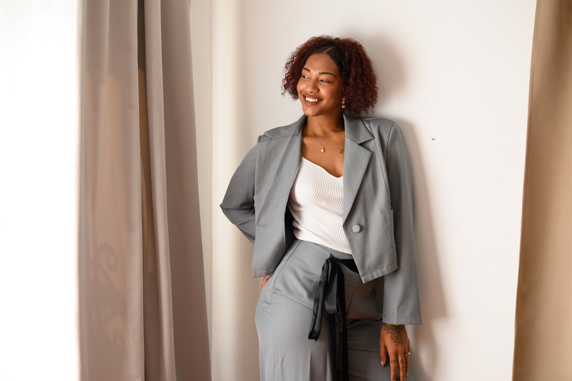 black and white bed linen