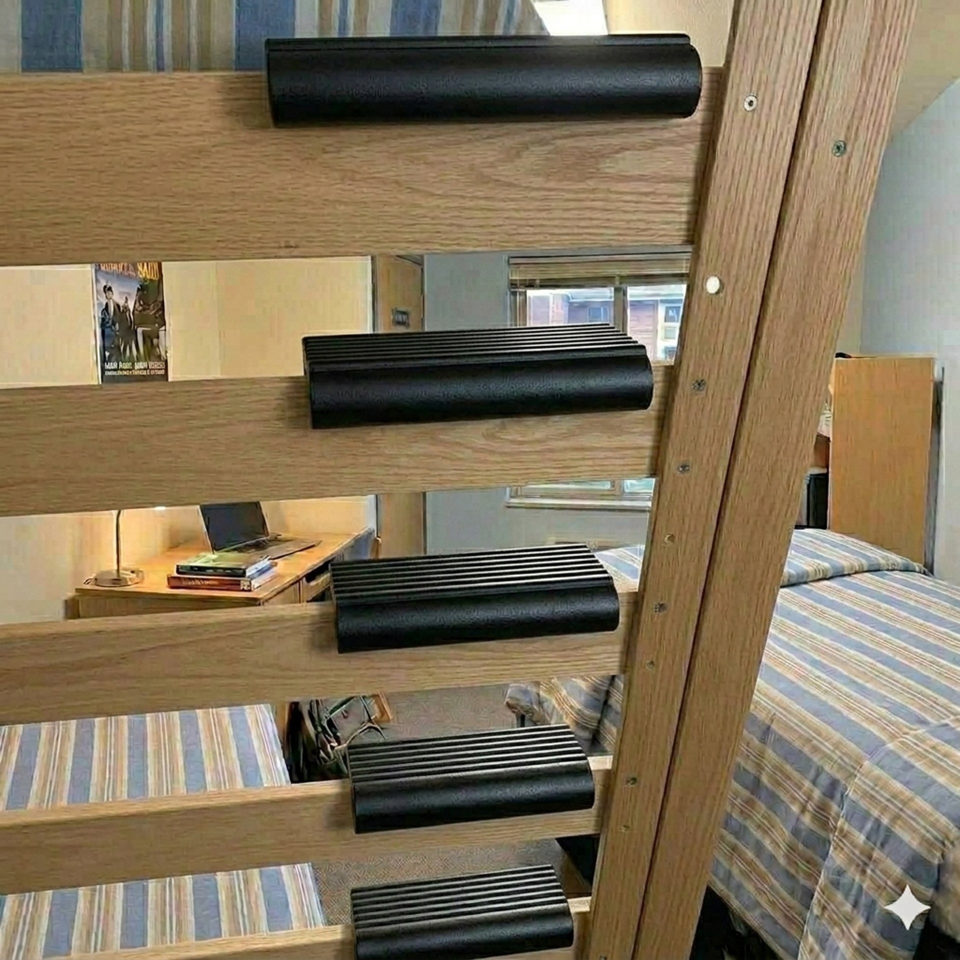 black and white bed linen