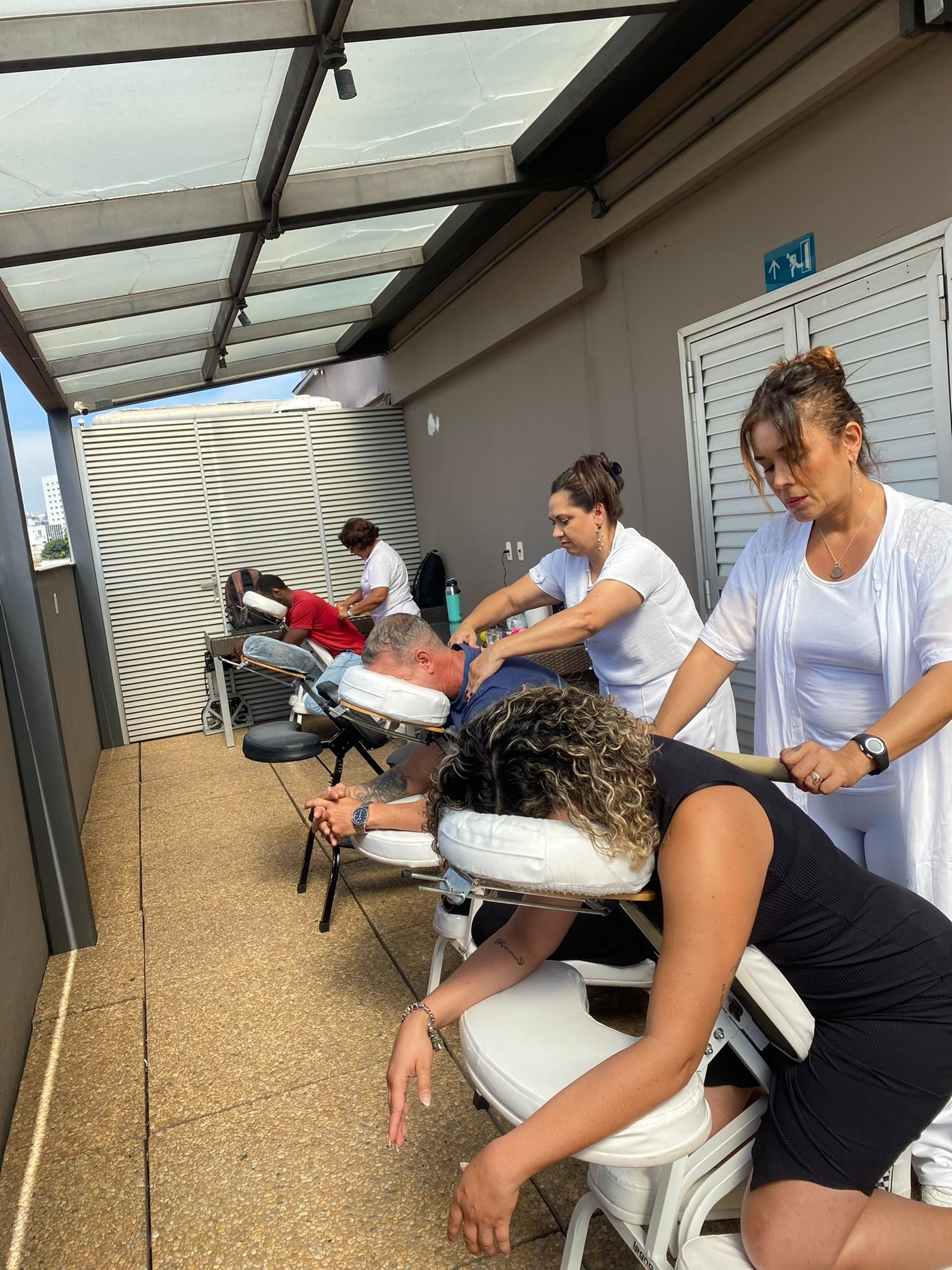 Quick Massage para relaxamento dos Colaboradores
