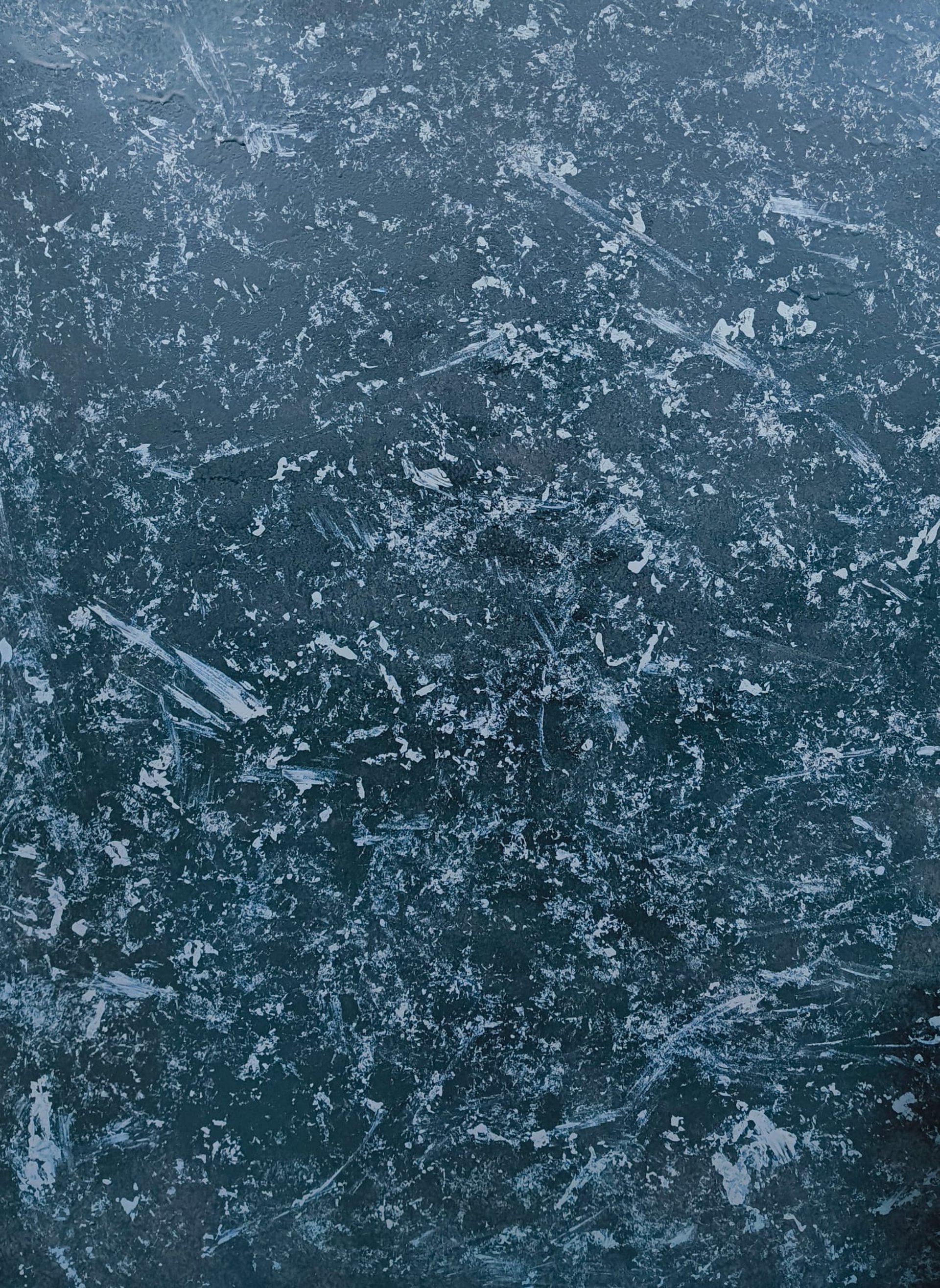 gray computer monitor