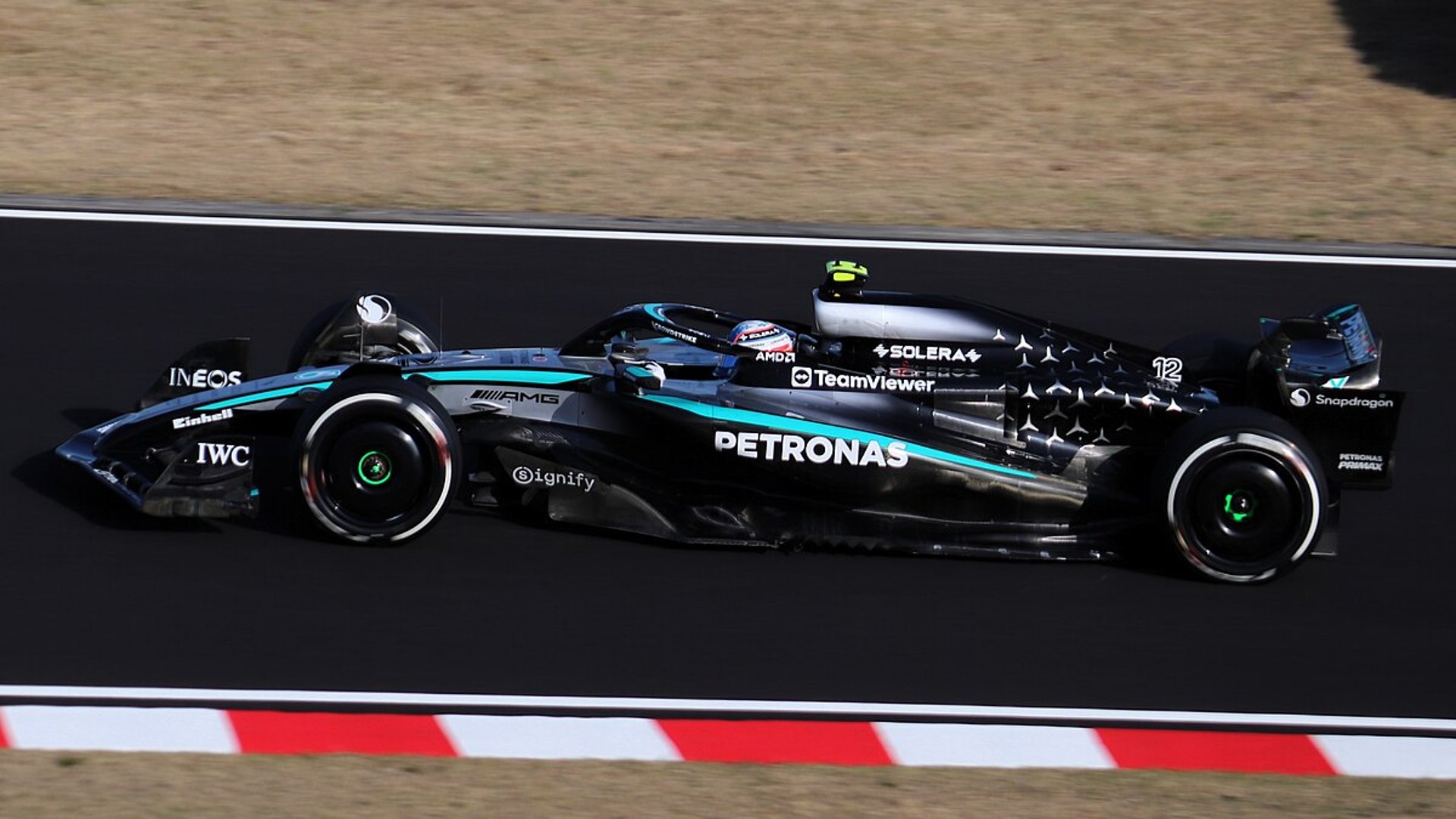 a close up of the front of a racing car