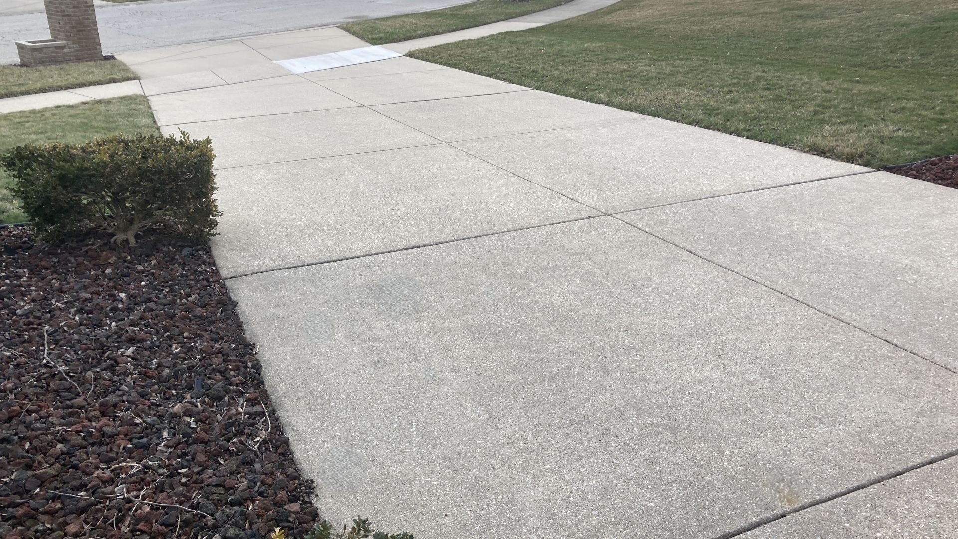 Power washing retaining wall at Orland Park condominium community