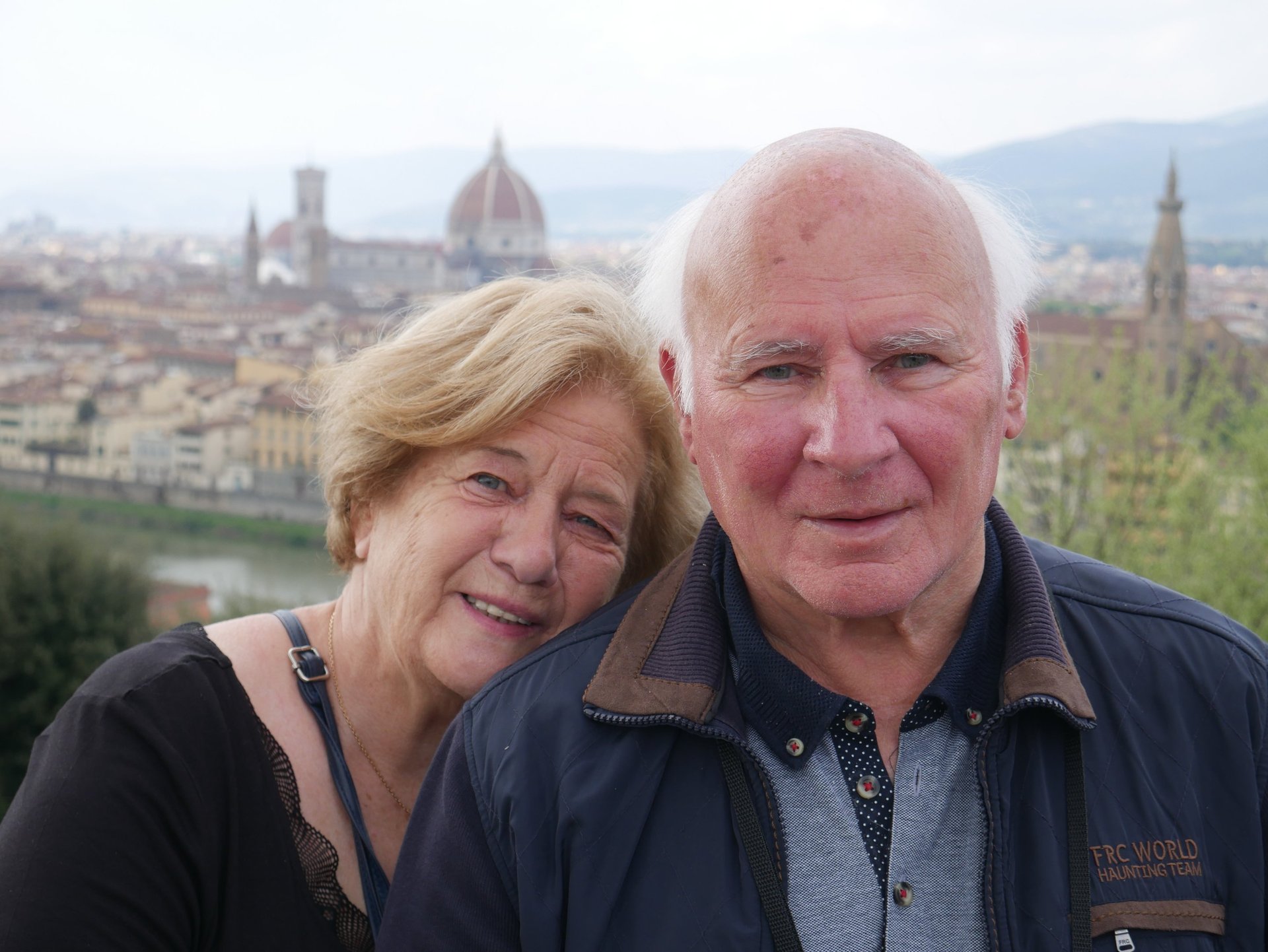 men's white crew-neck T-shirt