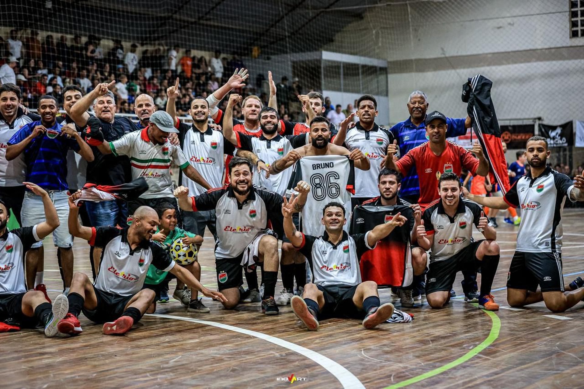 black and brown leather padded tub sofa