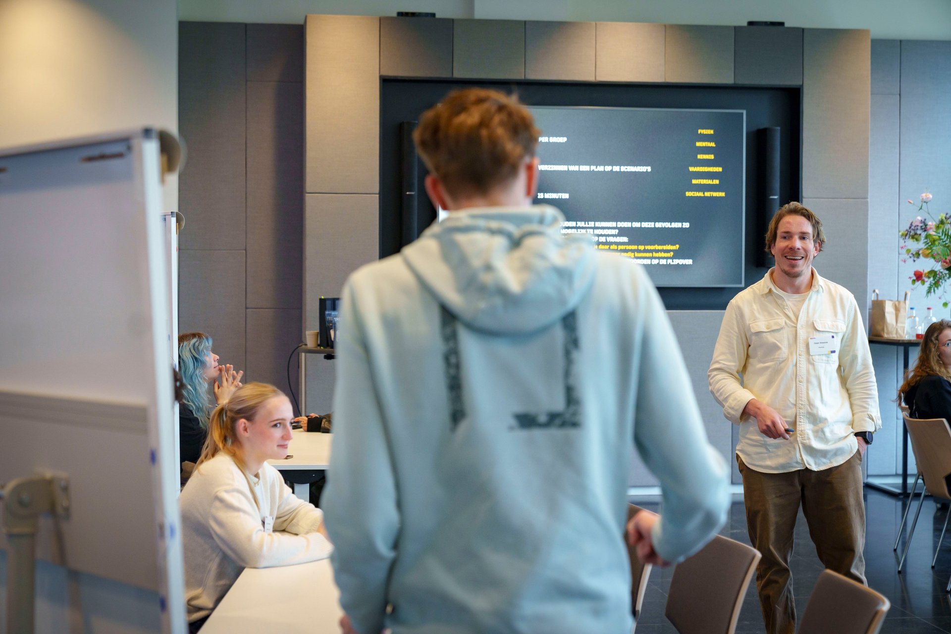 an abstract photo of a curved building with a blue sky in the background