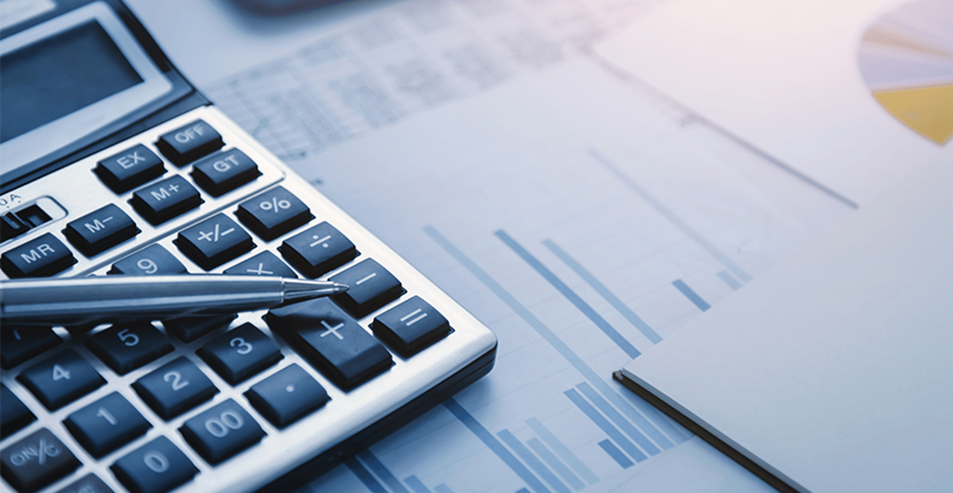 gray computer monitor