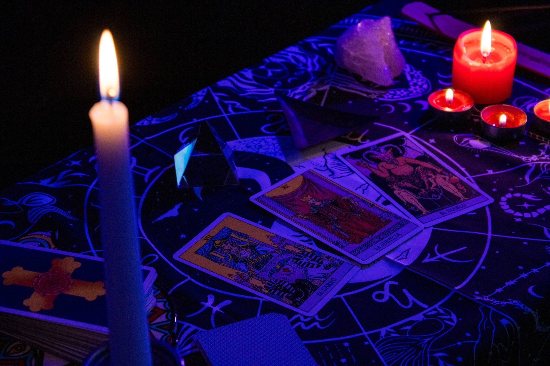 black and brown leather padded tub sofa